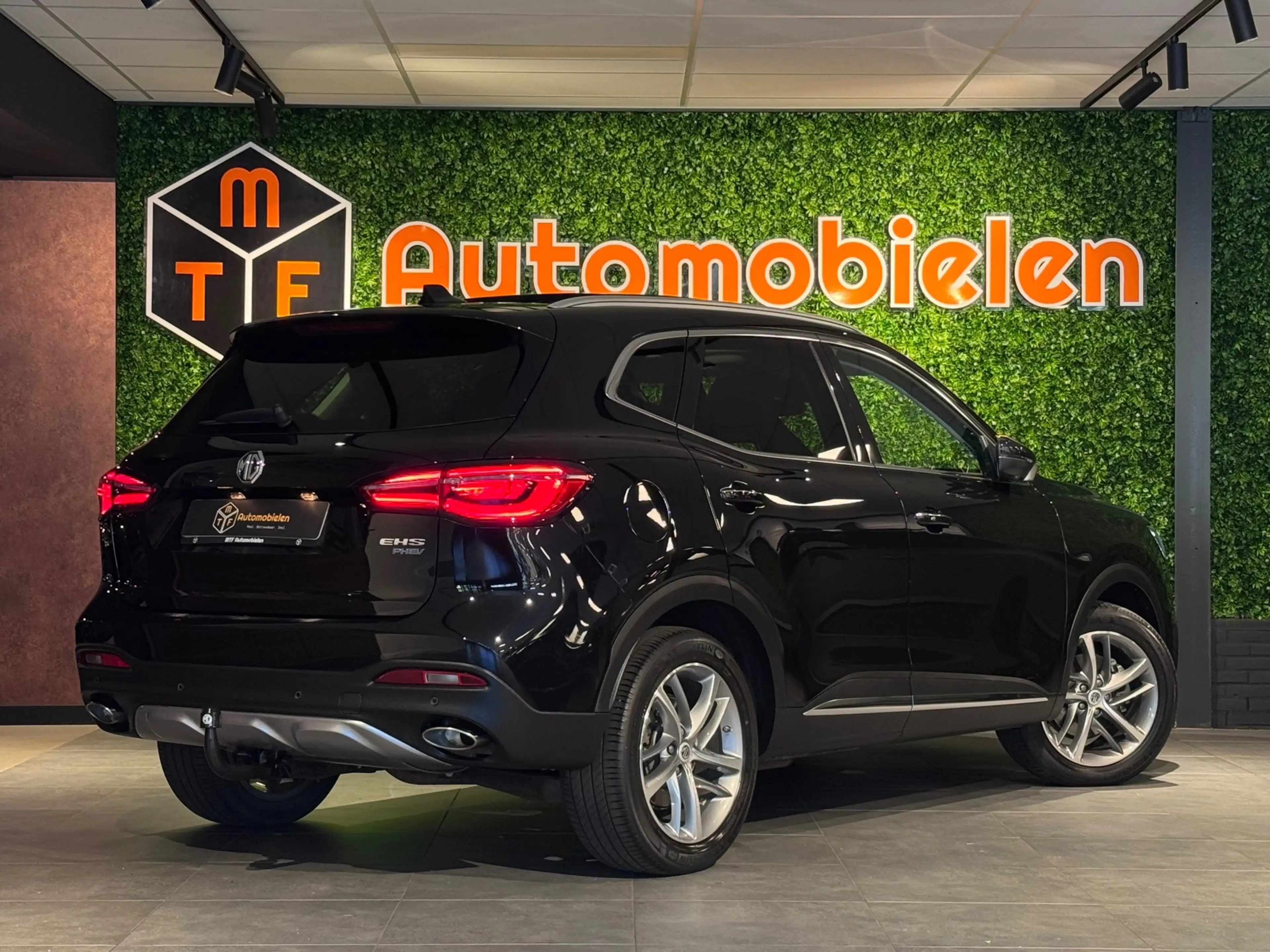 MG EHS 1.5 TGDI Luxury 258 PK PHEV |PANO|VIRTUAL|PROPVOL| — photo 3