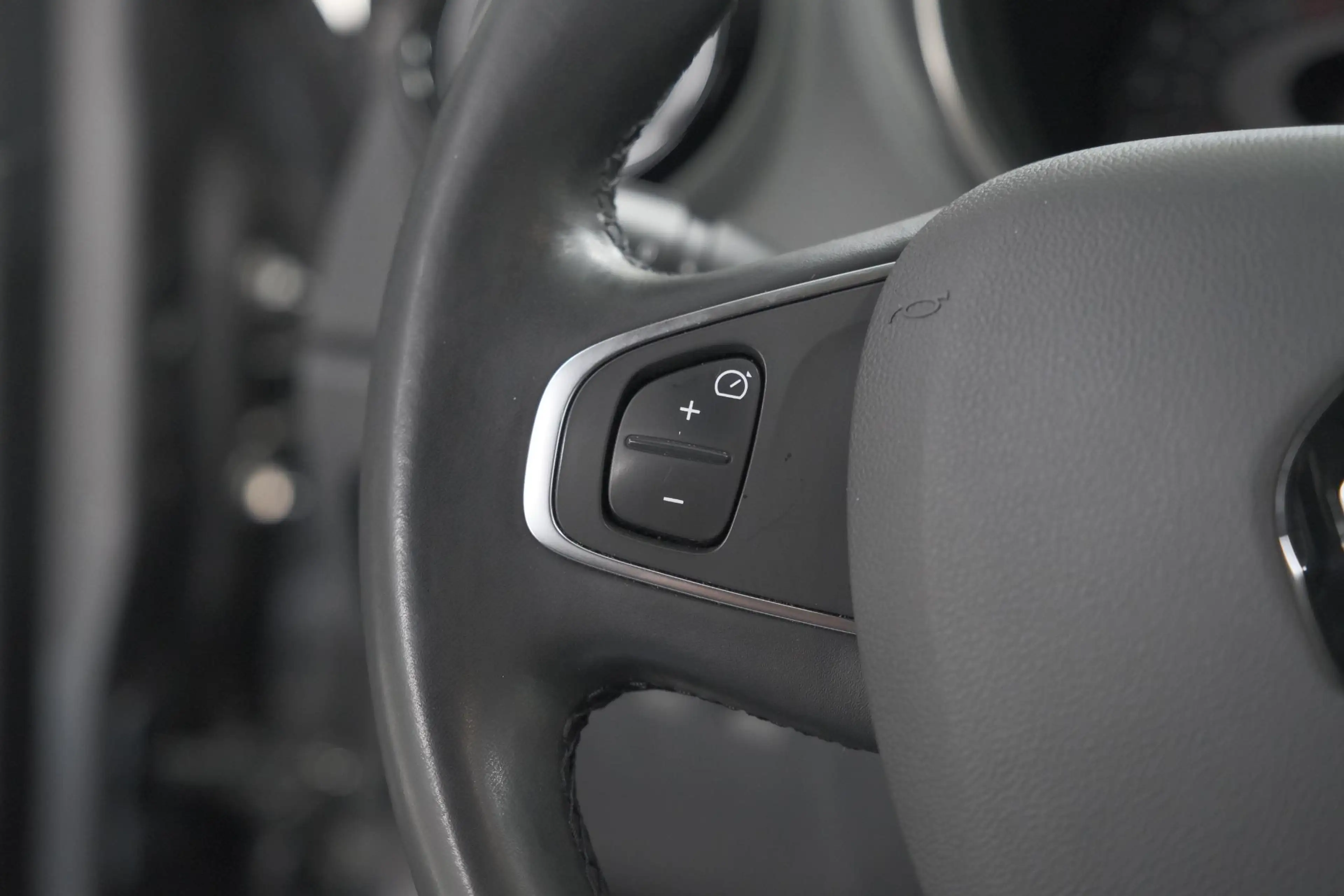 Renault Captur TCe 150 EDC Intens | Camera | Dodehoekdetectie | R — photo 3