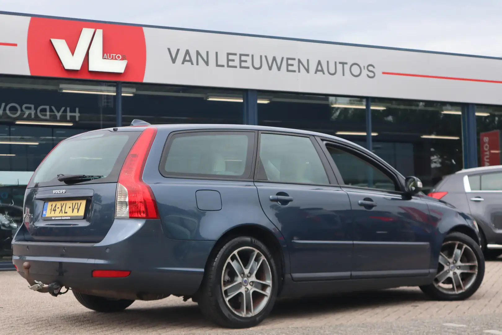 Volvo V50 2.4i Edition II | Stoelverwarming | Clima | Trekha Blauw - 2
