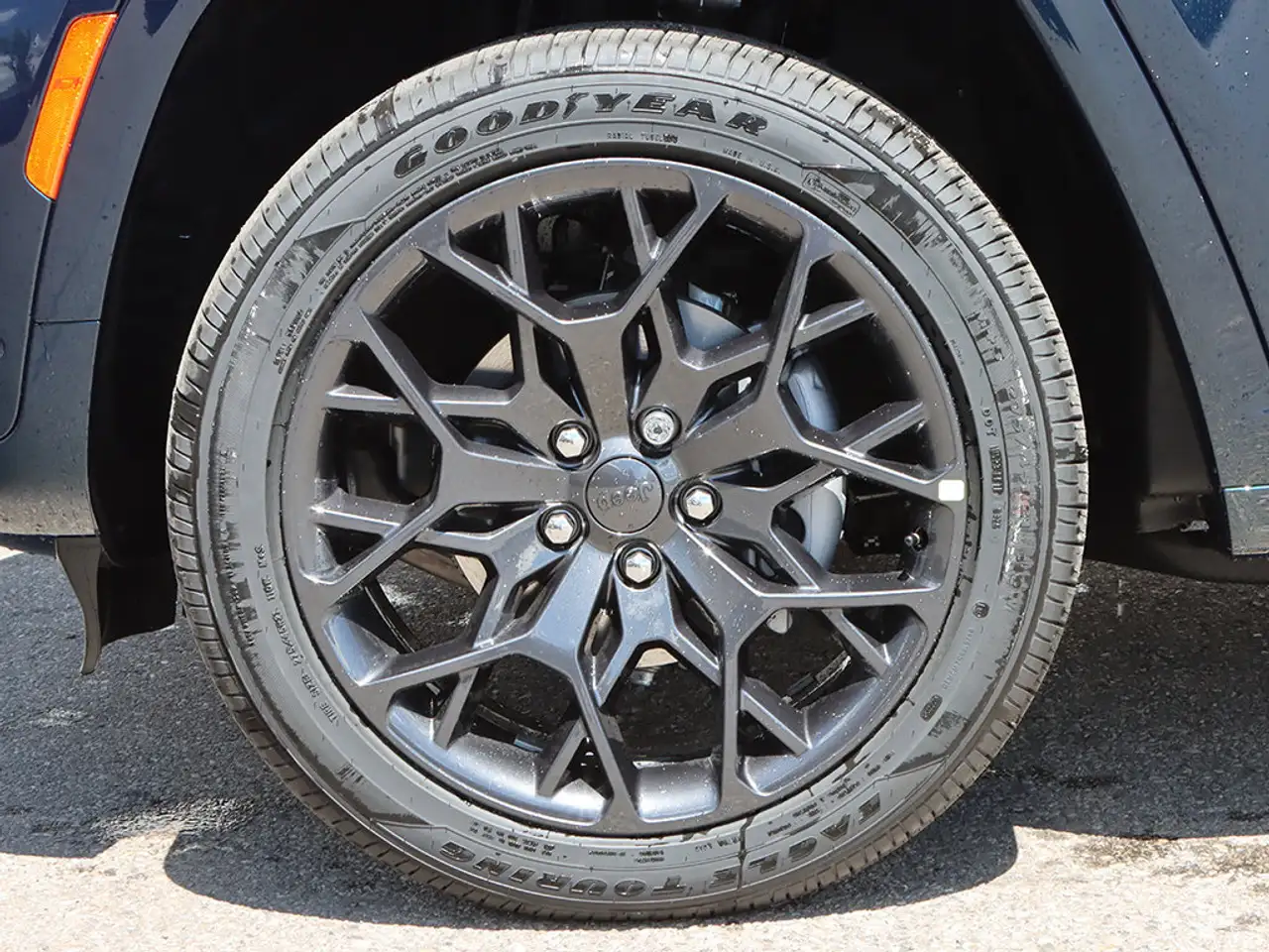 Jeep Grand Cherokee снимка Jeep Grand Cherokee