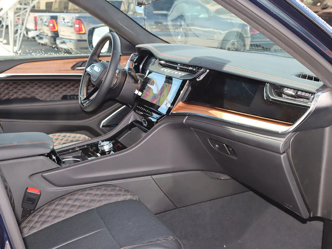 Jeep Grand Cherokee снимка Jeep Grand Cherokee