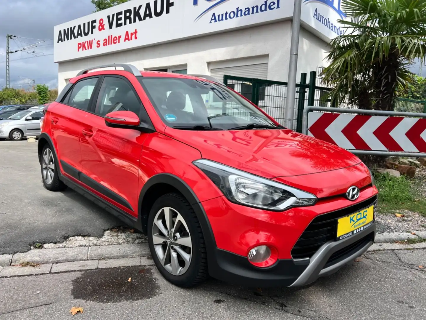 Hyundai i20 Active Trend / Automatik / Kamera / Navi Rot - 1