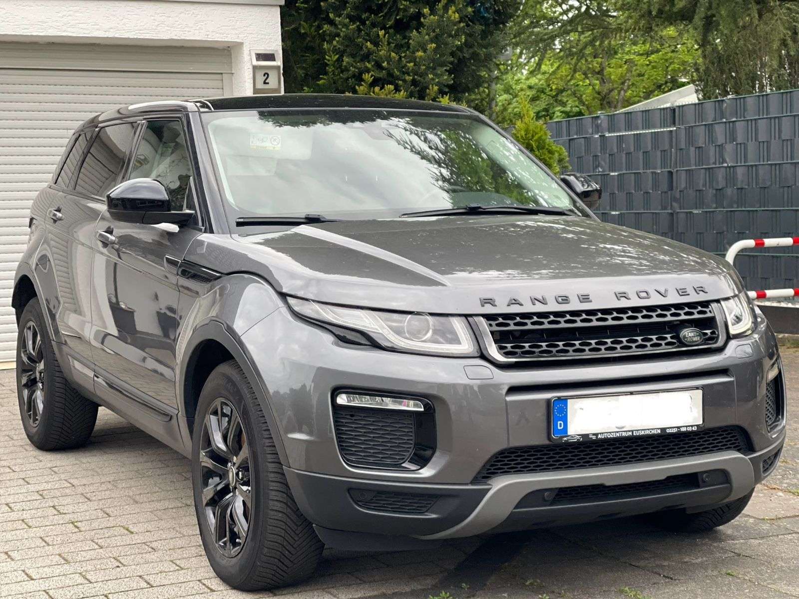 Second hand Land Rover Evoque 2.0