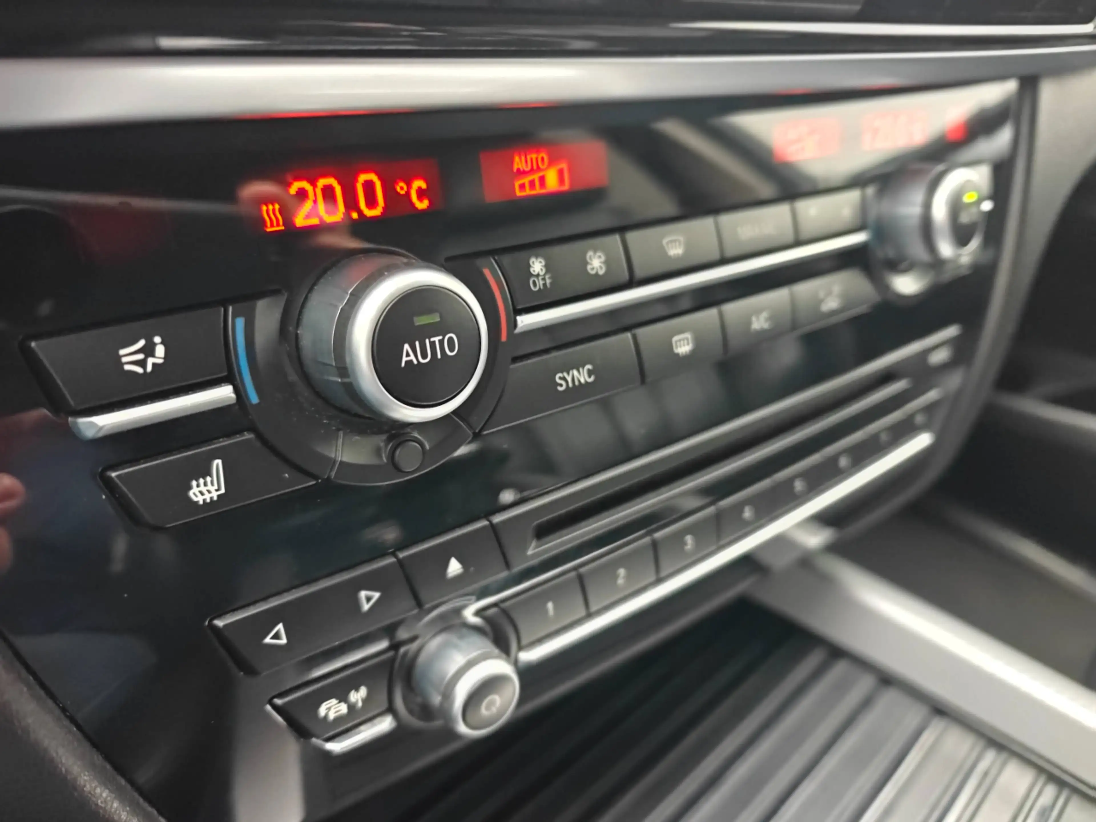 BMW X5 X5 2.0 dAS xDrive25 EURO 6 - 4x4 - AIRCO/GPS/CAMERA/LEER — photo 14