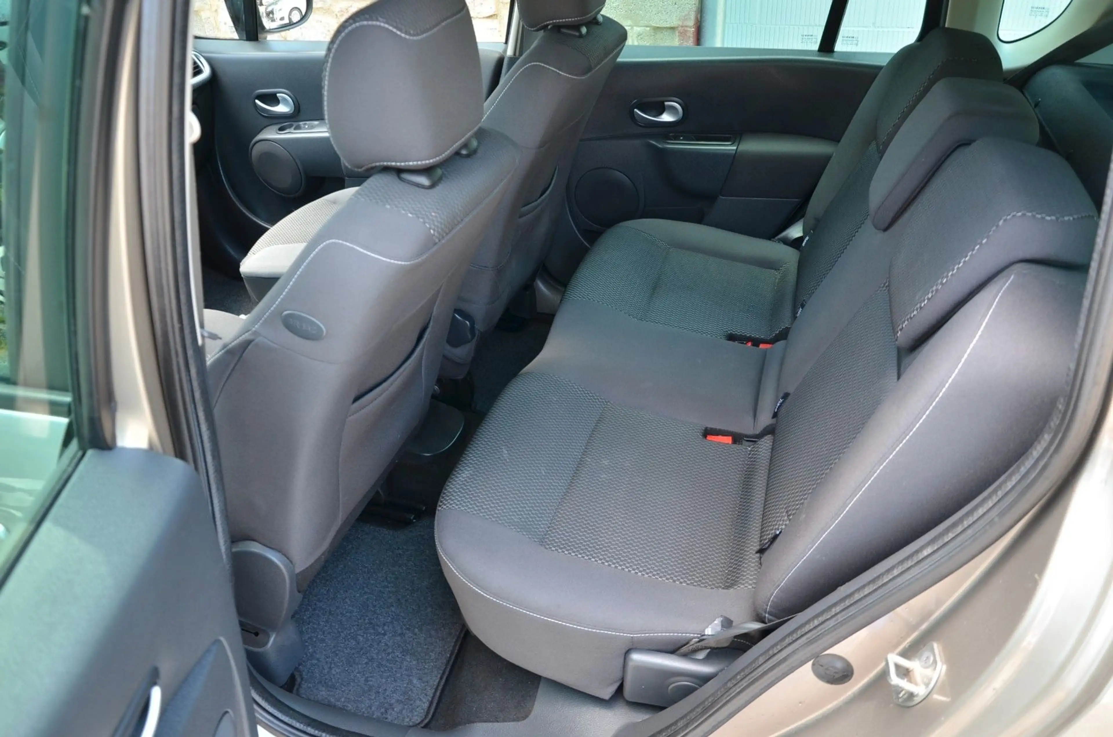 Renault Grand Modus 1.6 Automatik Klimaautomatik Tüv neu — photo 12