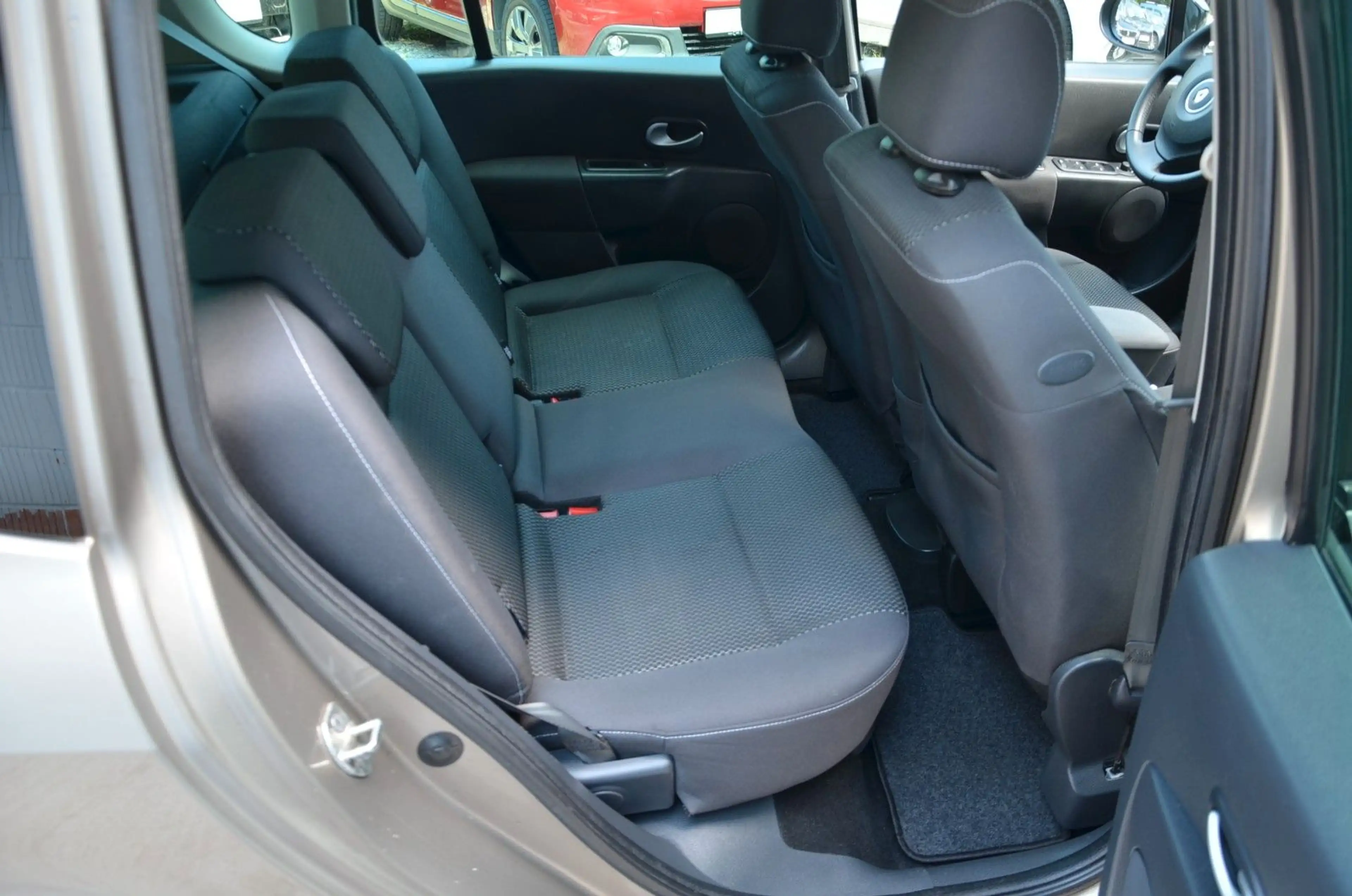 Renault Grand Modus 1.6 Automatik Klimaautomatik Tüv neu — photo 13