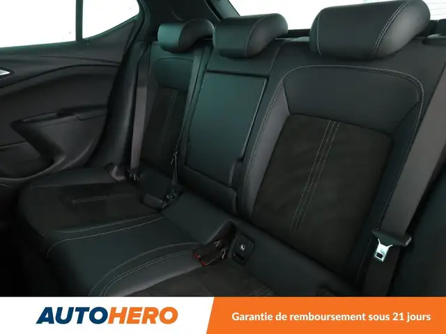 Opel Astra view 14