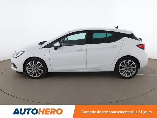 Opel Astra view 3