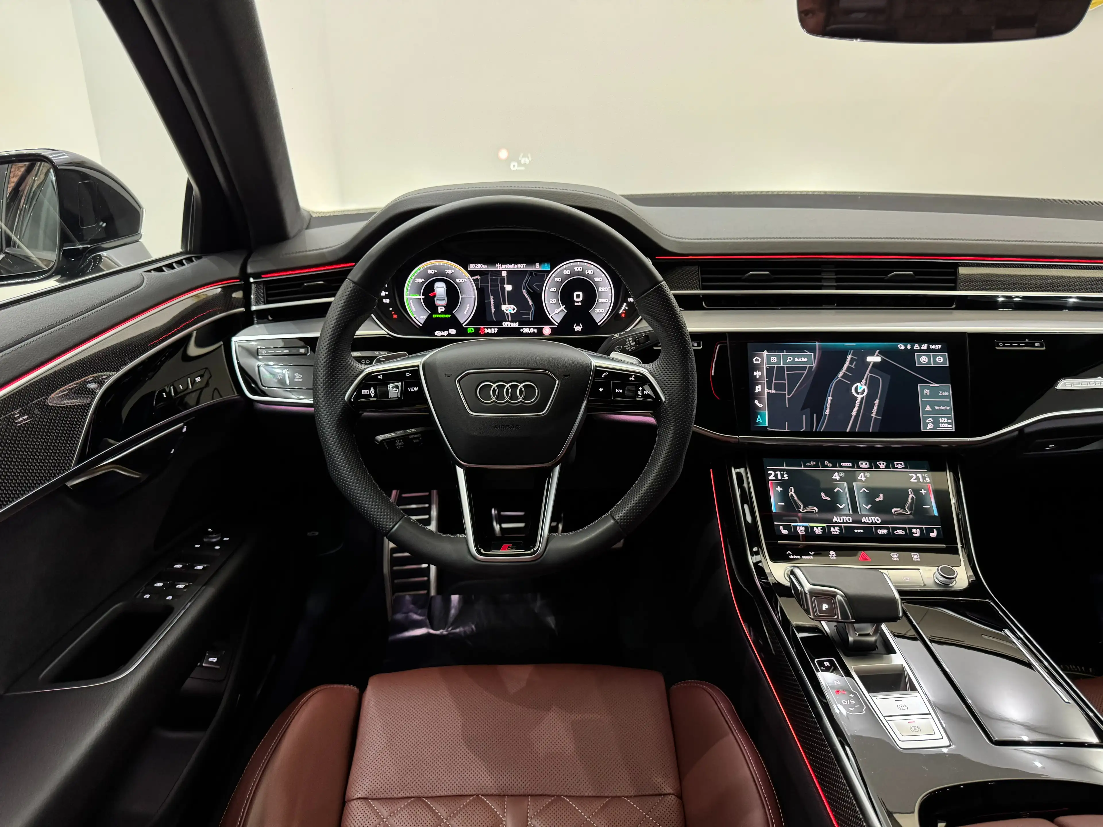 Audi A8 60 TFSIe Quattro // SOFT-CLOSE // PANO //MASSAGE// — photo 10