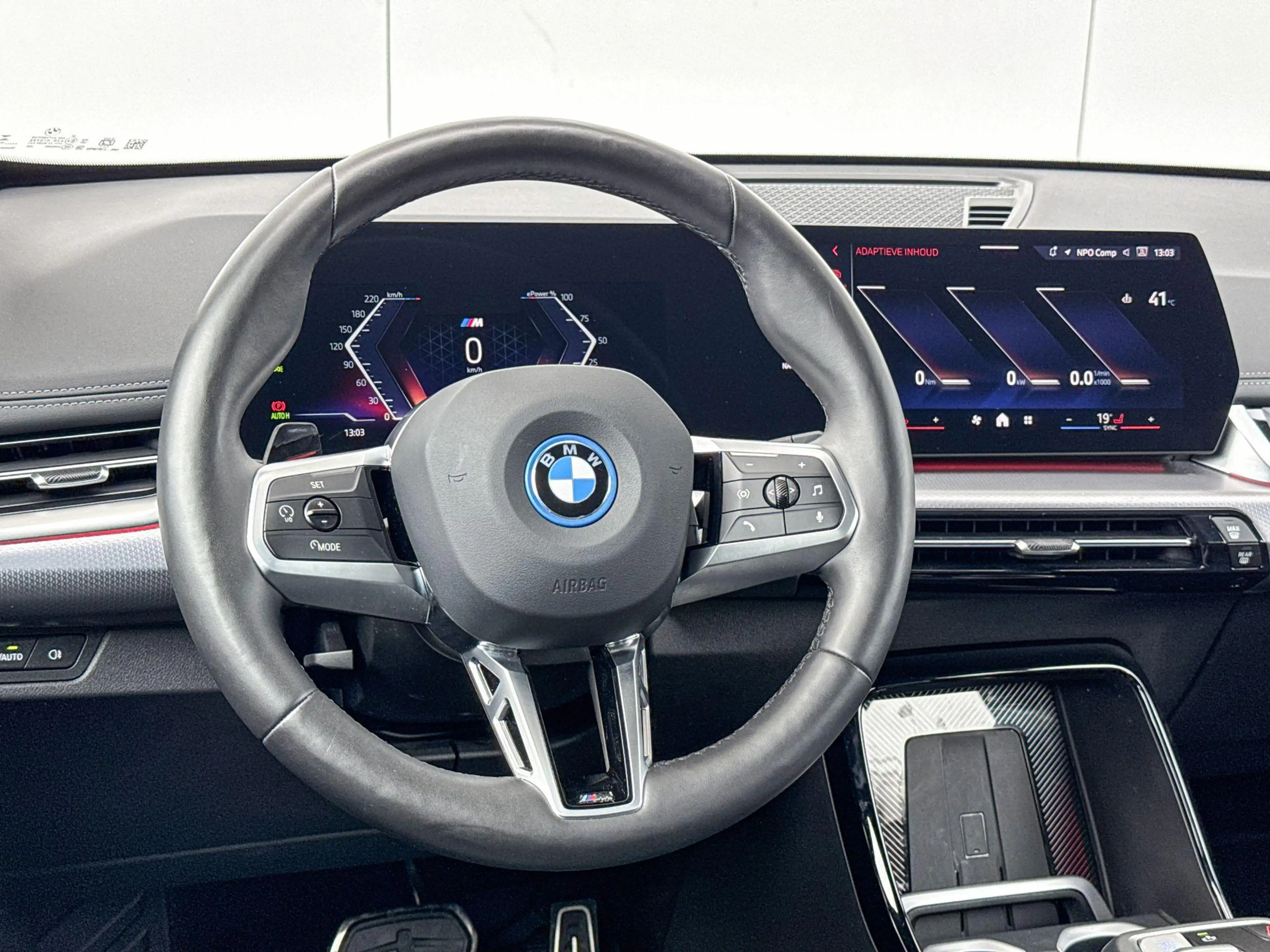 BMW iX1 eDrive20 67 kWh — photo 14