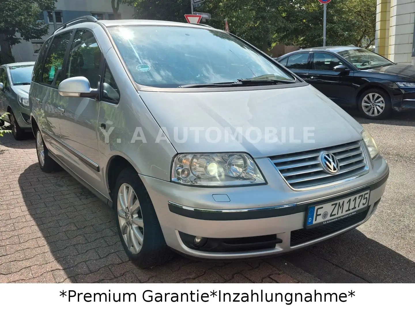Volkswagen Sharan Sportline 2.0 Tdi*Xenon*7Sitze*AHK Stříbrná - 2