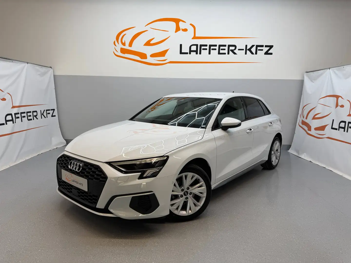 Audi A3 30 TDI PDC TEMP SITZHZG KLIMAAUTO Weiß - 1