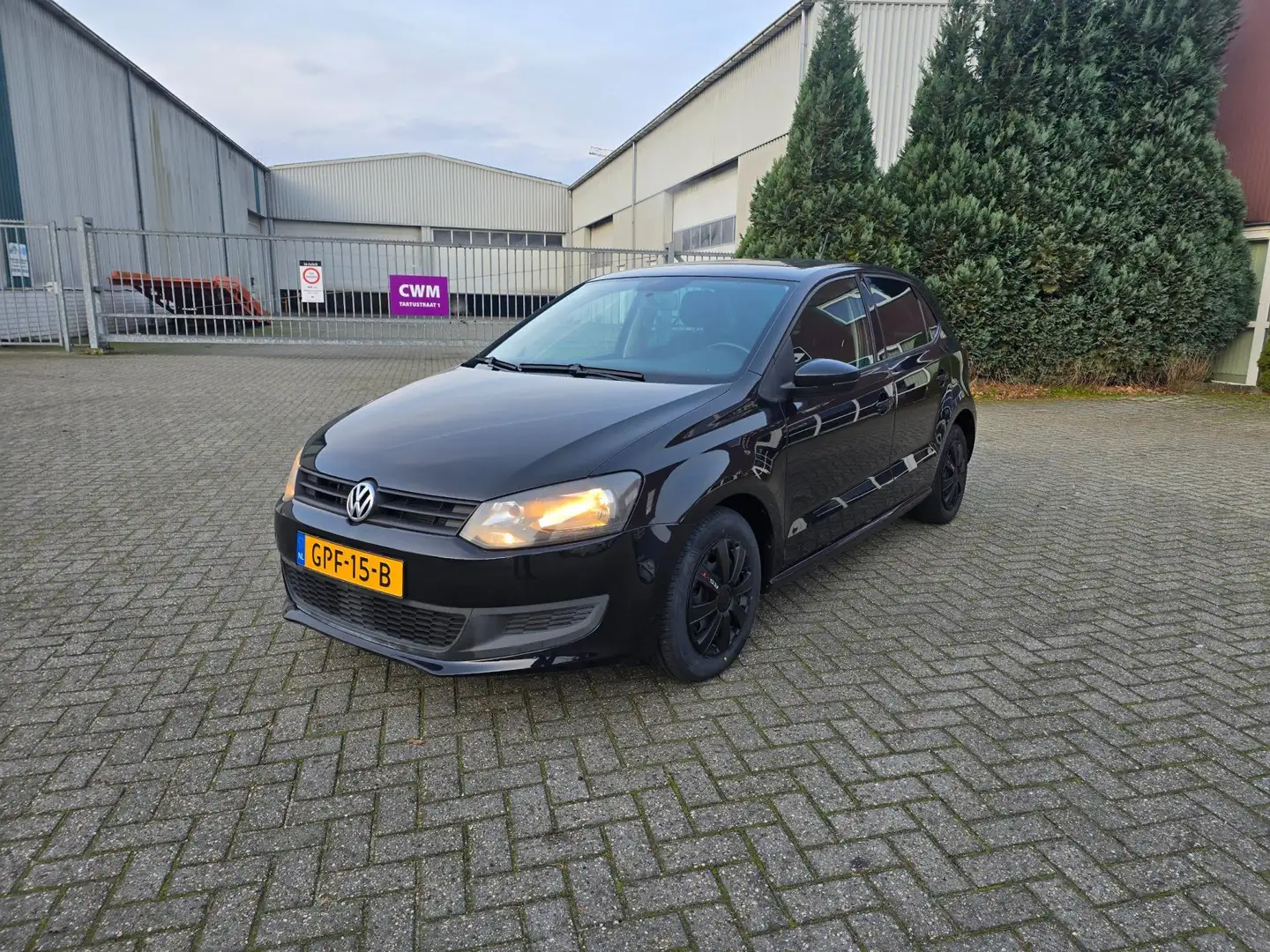 Volkswagen Polo 1.2 TSI BlueMotion Trendline Noir - 1