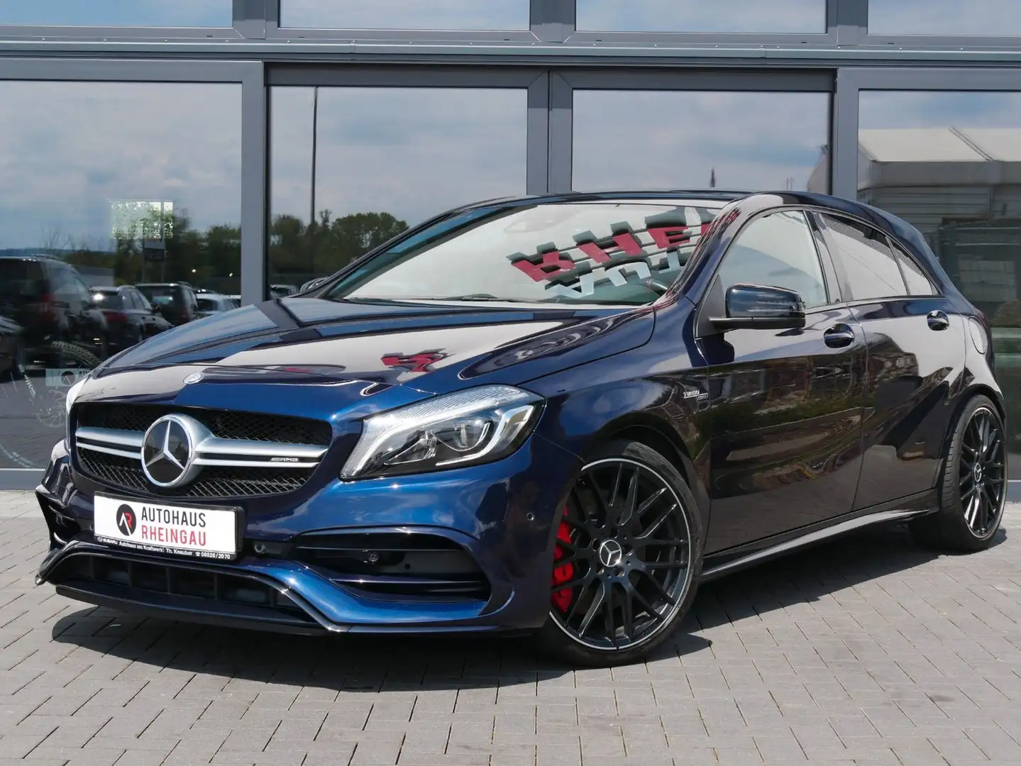 Mercedes-Benz A 45 AMG 4Matic Night-Paket PANO H&K ACC Bleu - 1