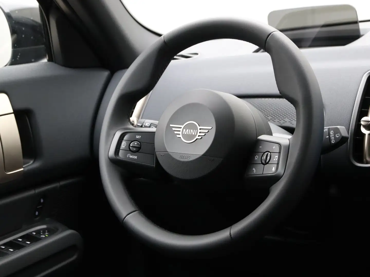 MINI Countryman E Blackyard Pakket XS PRIVATE LEASE EUR 575,- (48 mn Zwart - 2