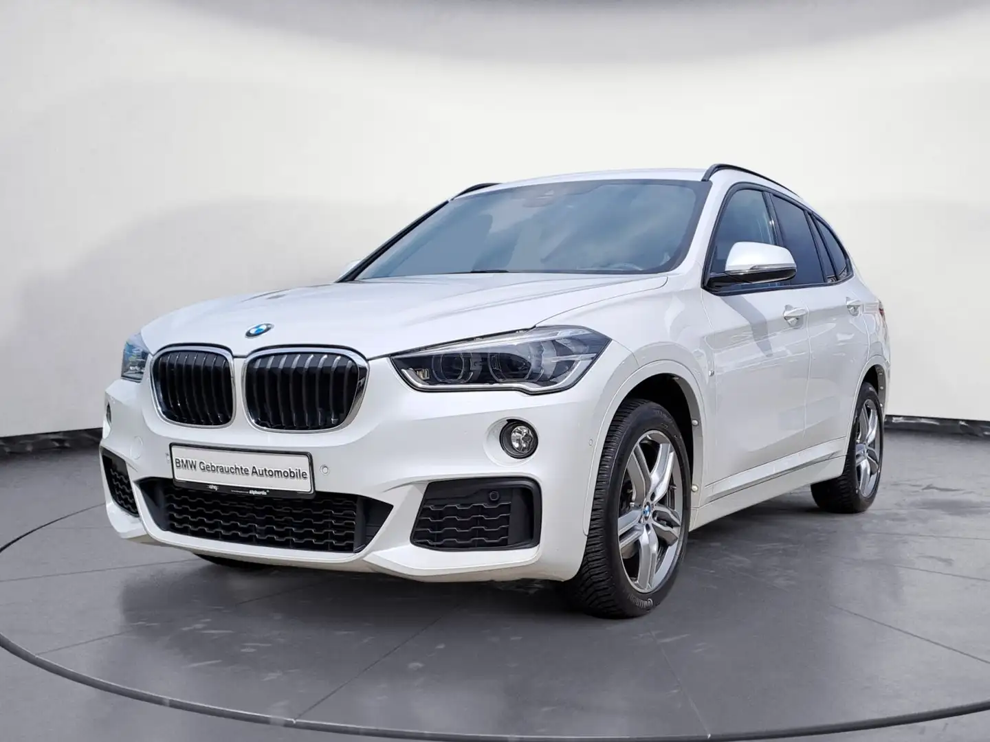 BMW X1 xDrive18d M Sport AHK Service NEU Weiß - 2
