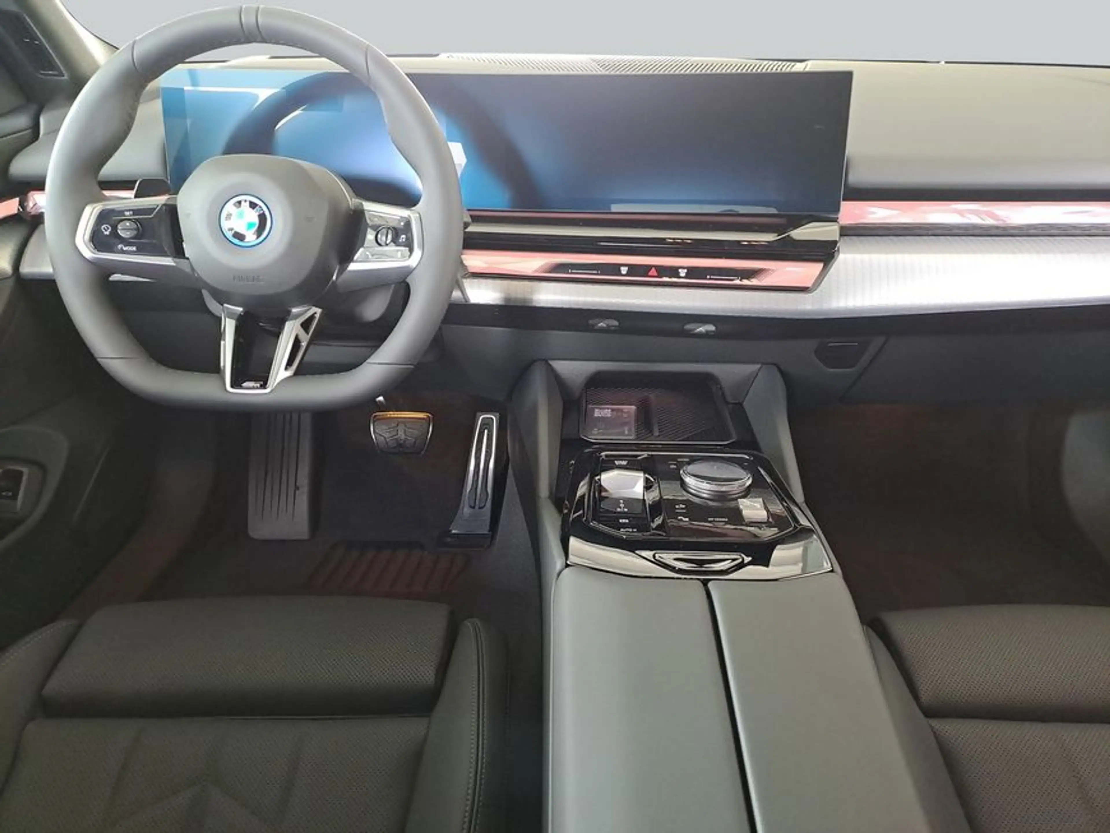 BMW i5 eDrive40 250 kW, 4-türig (Strom) — photo 14