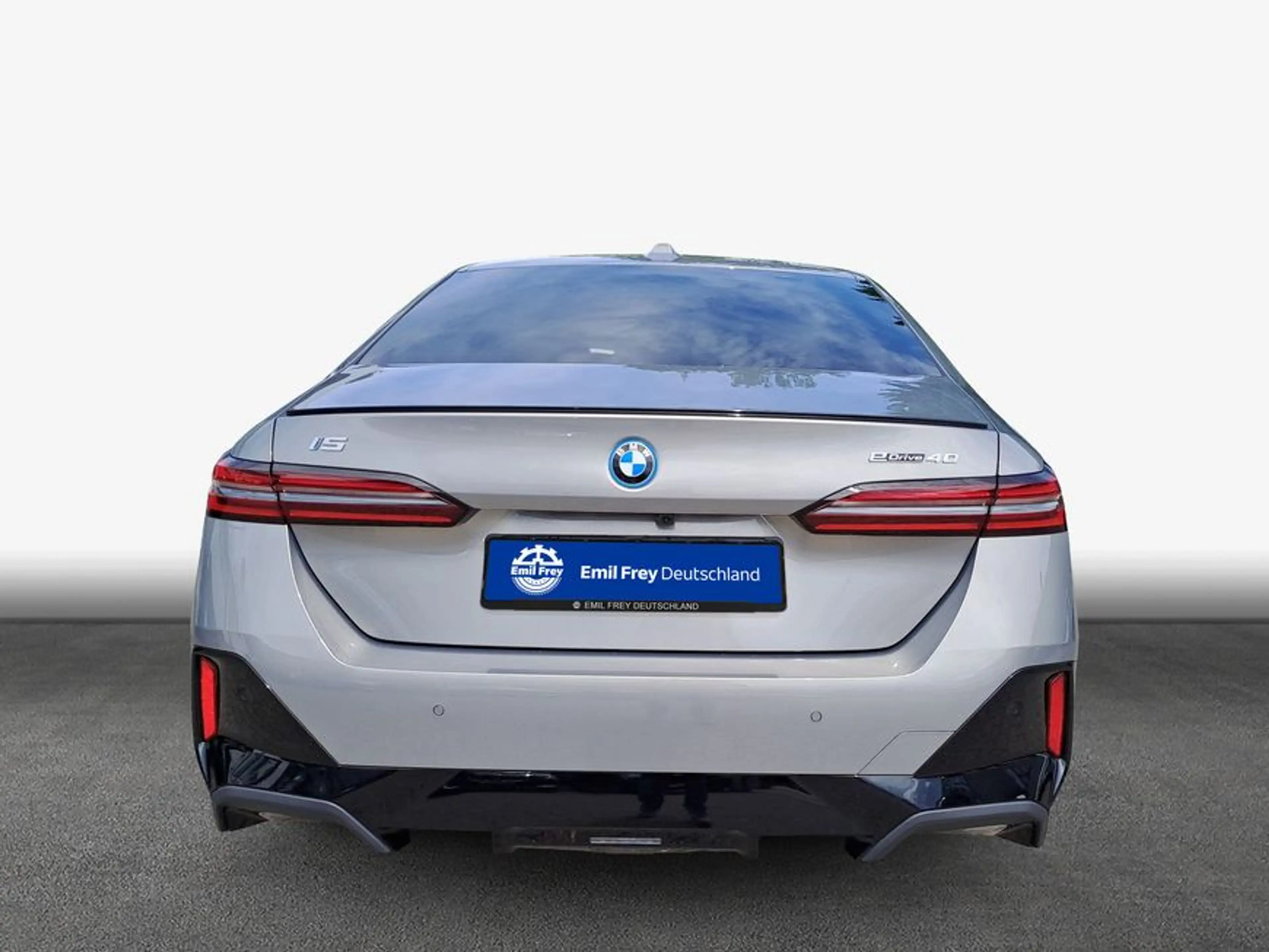 BMW i5 eDrive40 250 kW, 4-türig (Strom) — photo 6