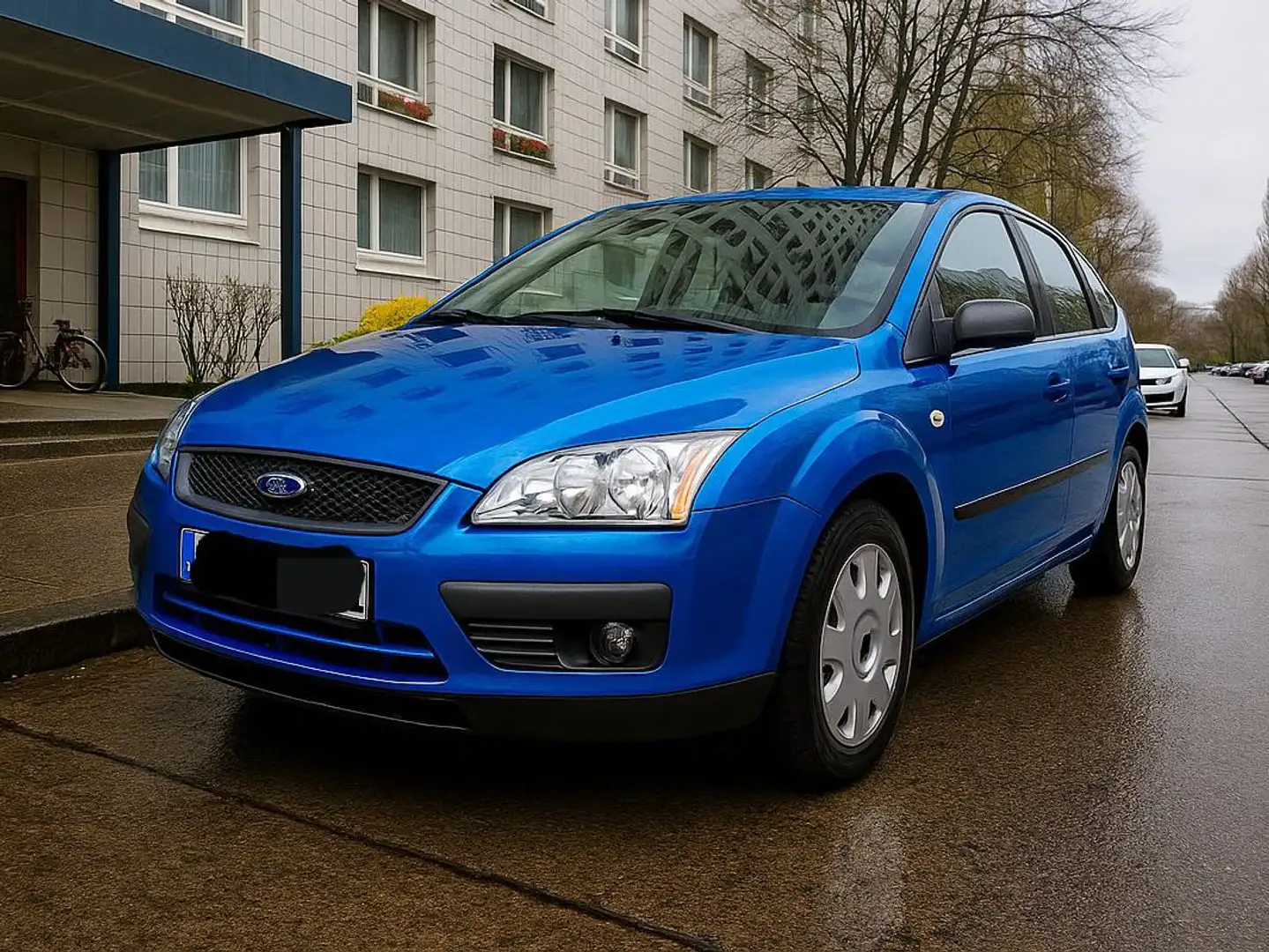Ford Focus Focus 1.6 Schräghecklimosine Blau - 1