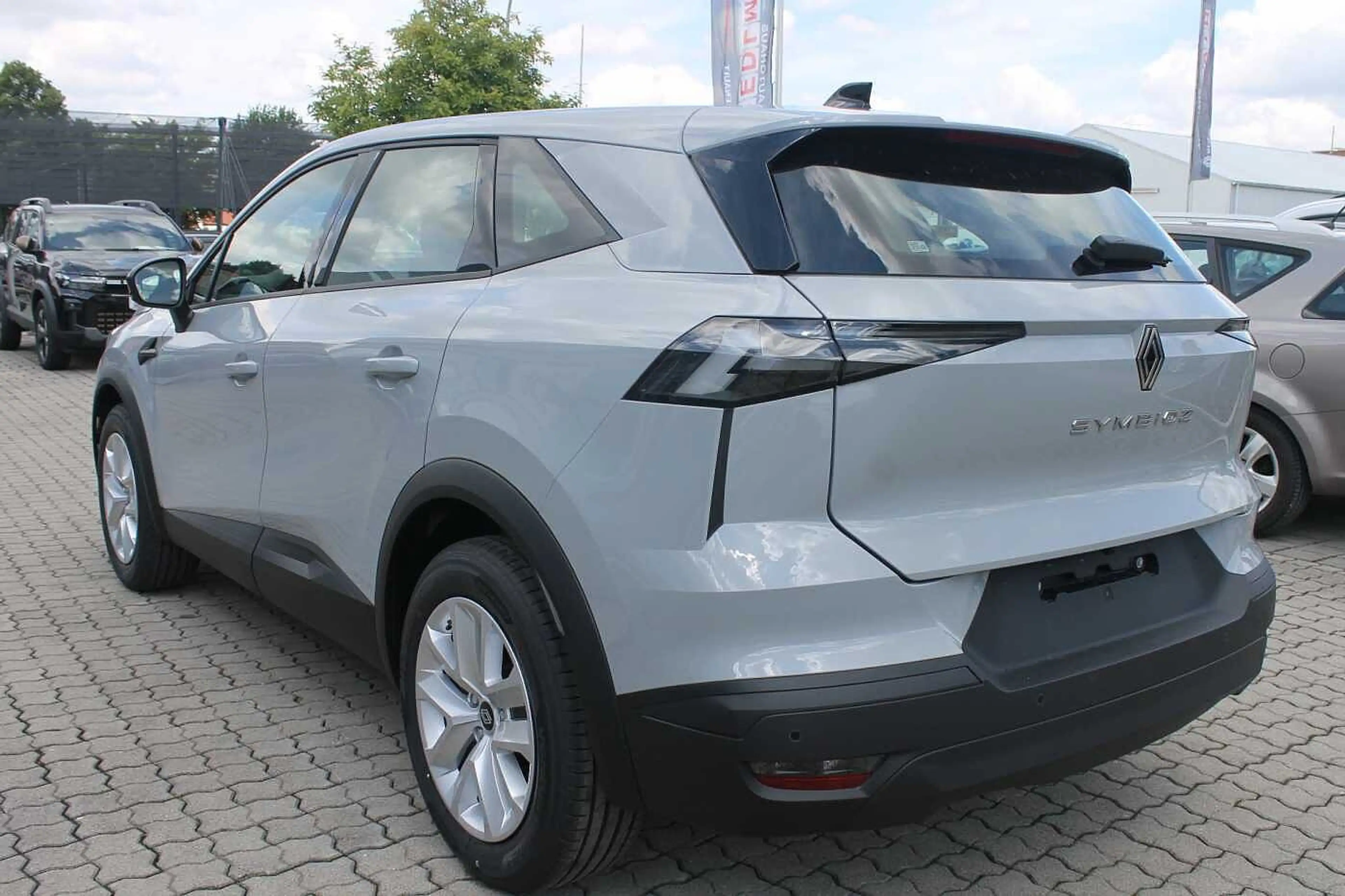 Renault Symbioz TCe 140 Mild-Hybrid EVOLUTION *KAMERA/LED/CARPLAY* — photo 4