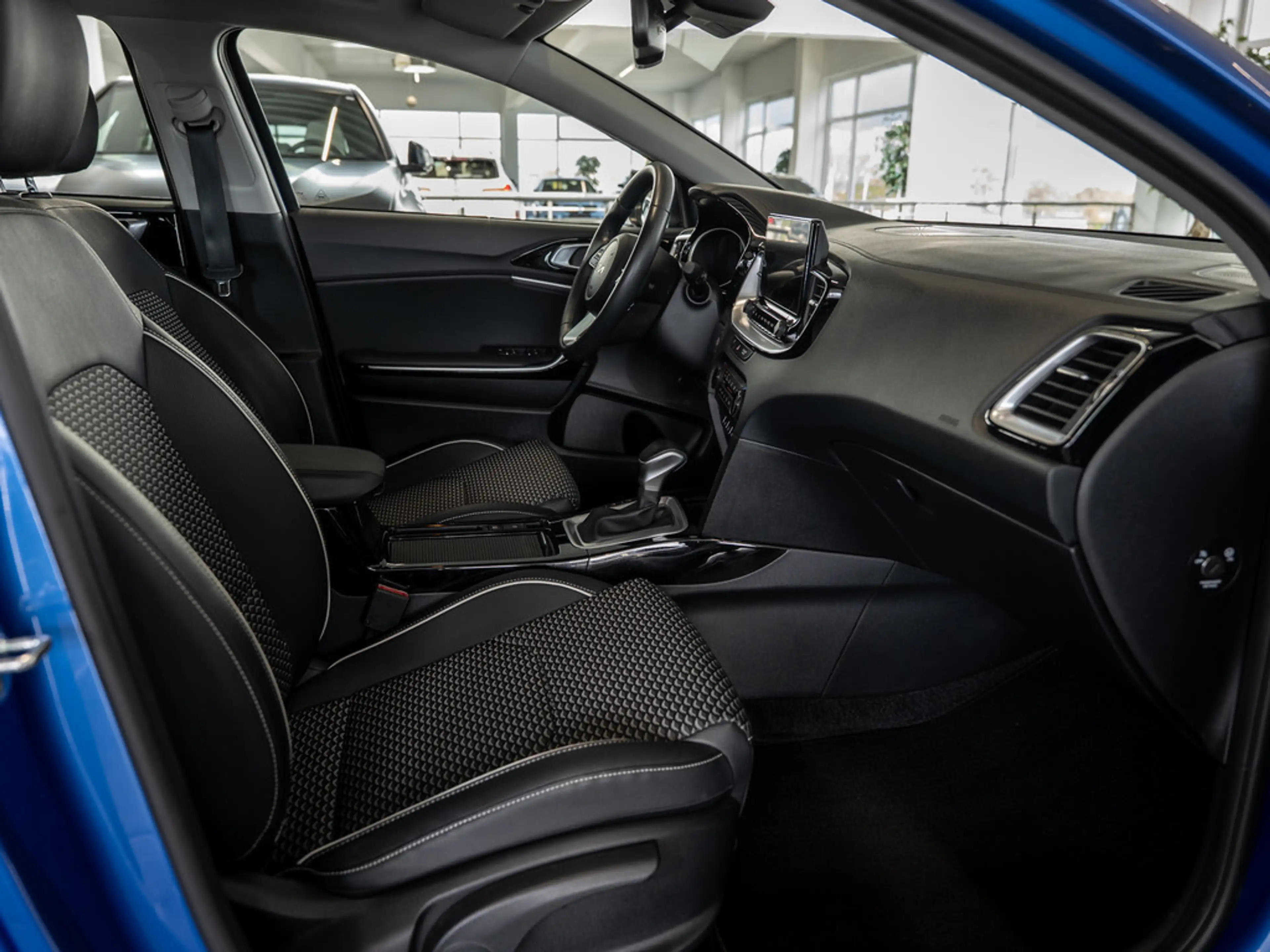 Kia XCeed 1.5 T-GDi Spirit LED ALUFELGEN 18 ZOLL — photo 8
