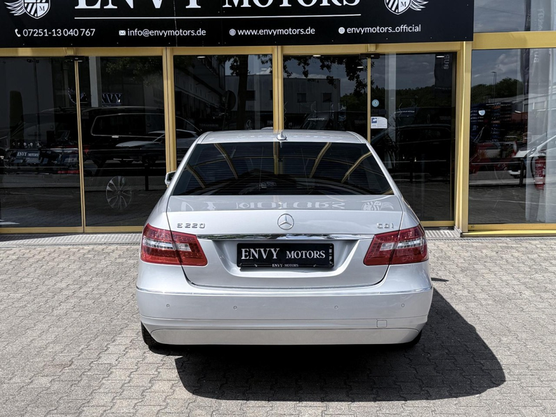 Mercedes-Benz E 220 CDI BlueEfficiency KLIMA NAVI XENON Klima Xenon — photo 10