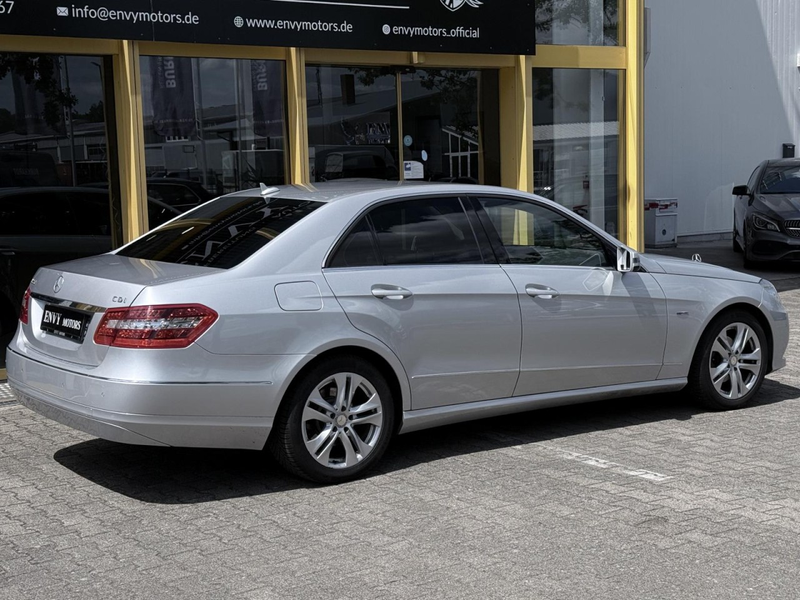 Mercedes-Benz E 220 CDI BlueEfficiency KLIMA NAVI XENON Klima Xenon — photo 8