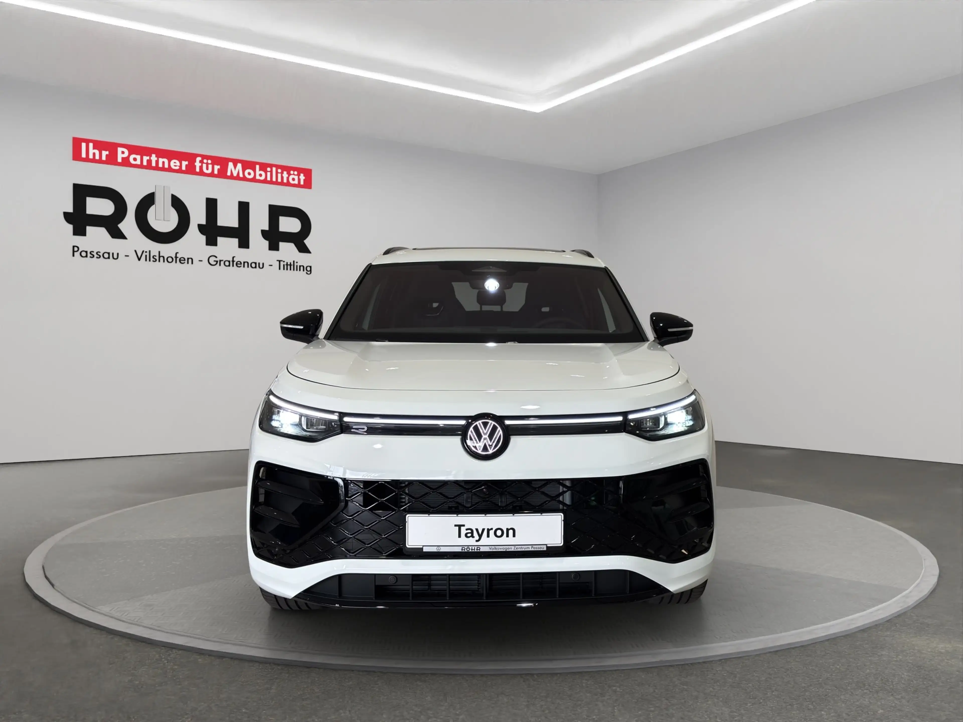 Volkswagen Tayron R-Line (WR/AHK/BlackStyle) 2.0 l TSI 4MOTION 7-Gan — photo 2