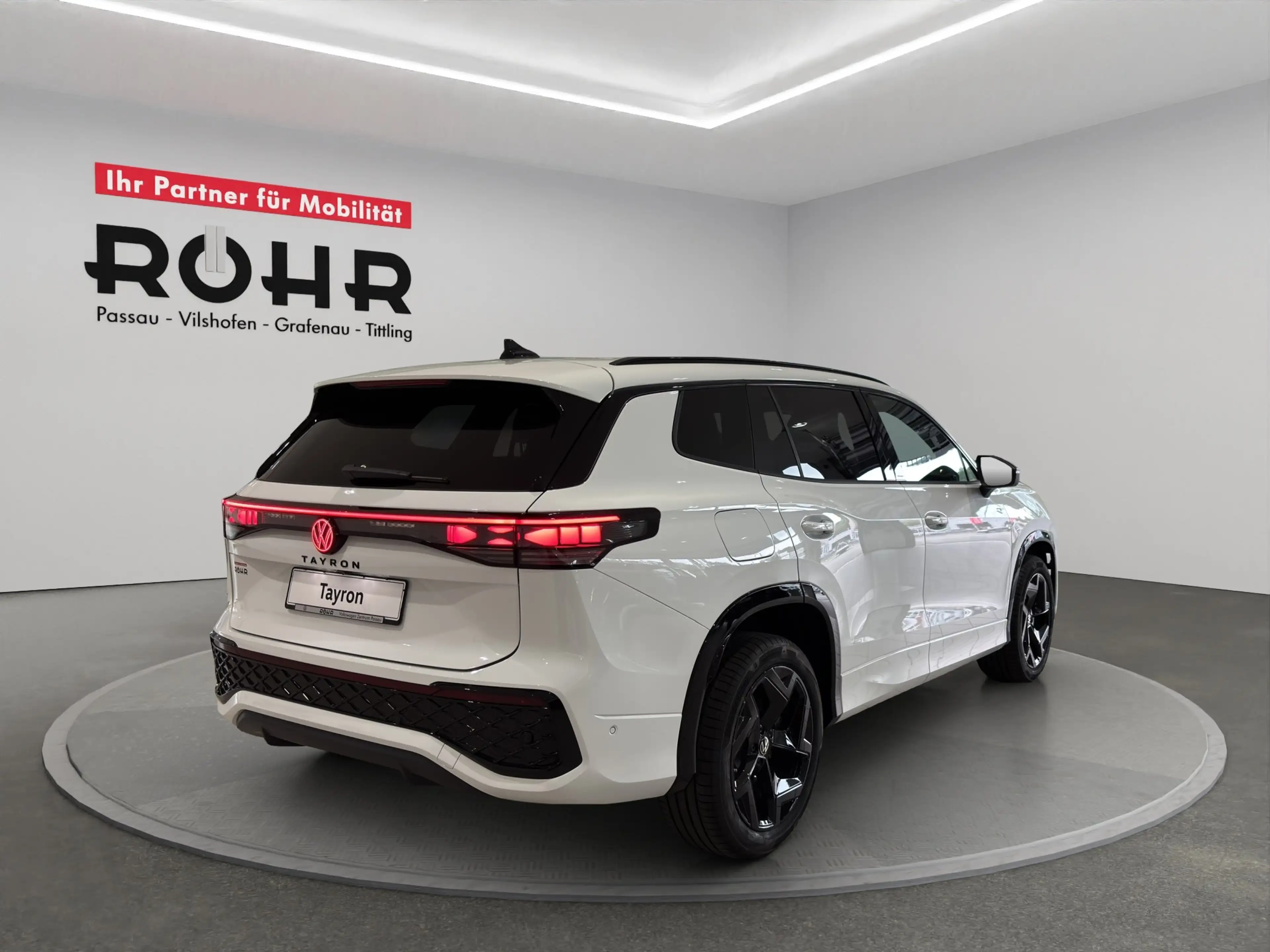 Volkswagen Tayron R-Line (WR/AHK/BlackStyle) 2.0 l TSI 4MOTION 7-Gan — photo 5