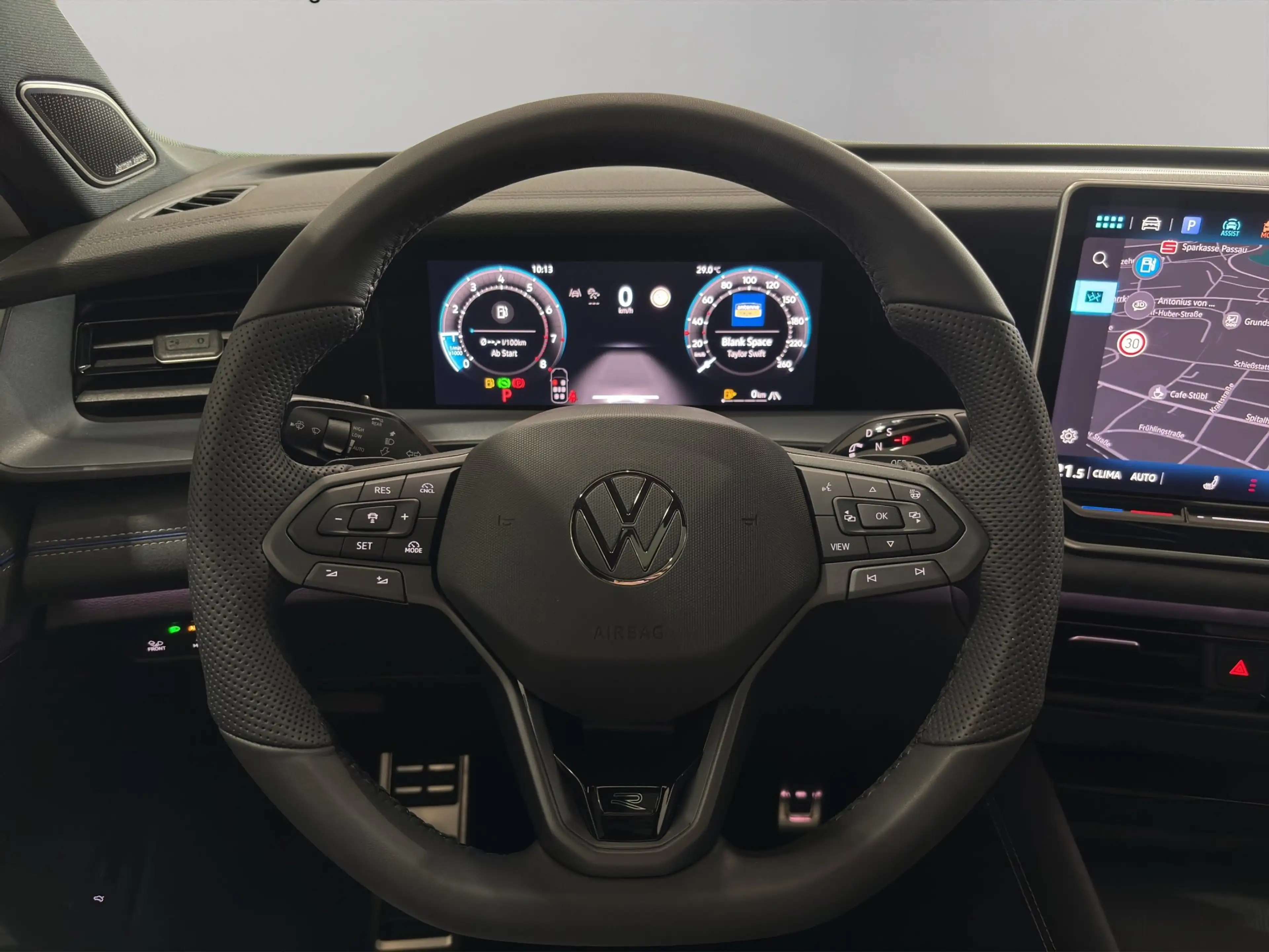 Volkswagen Tayron R-Line (WR/AHK/BlackStyle) 2.0 l TSI 4MOTION 7-Gan — photo 11