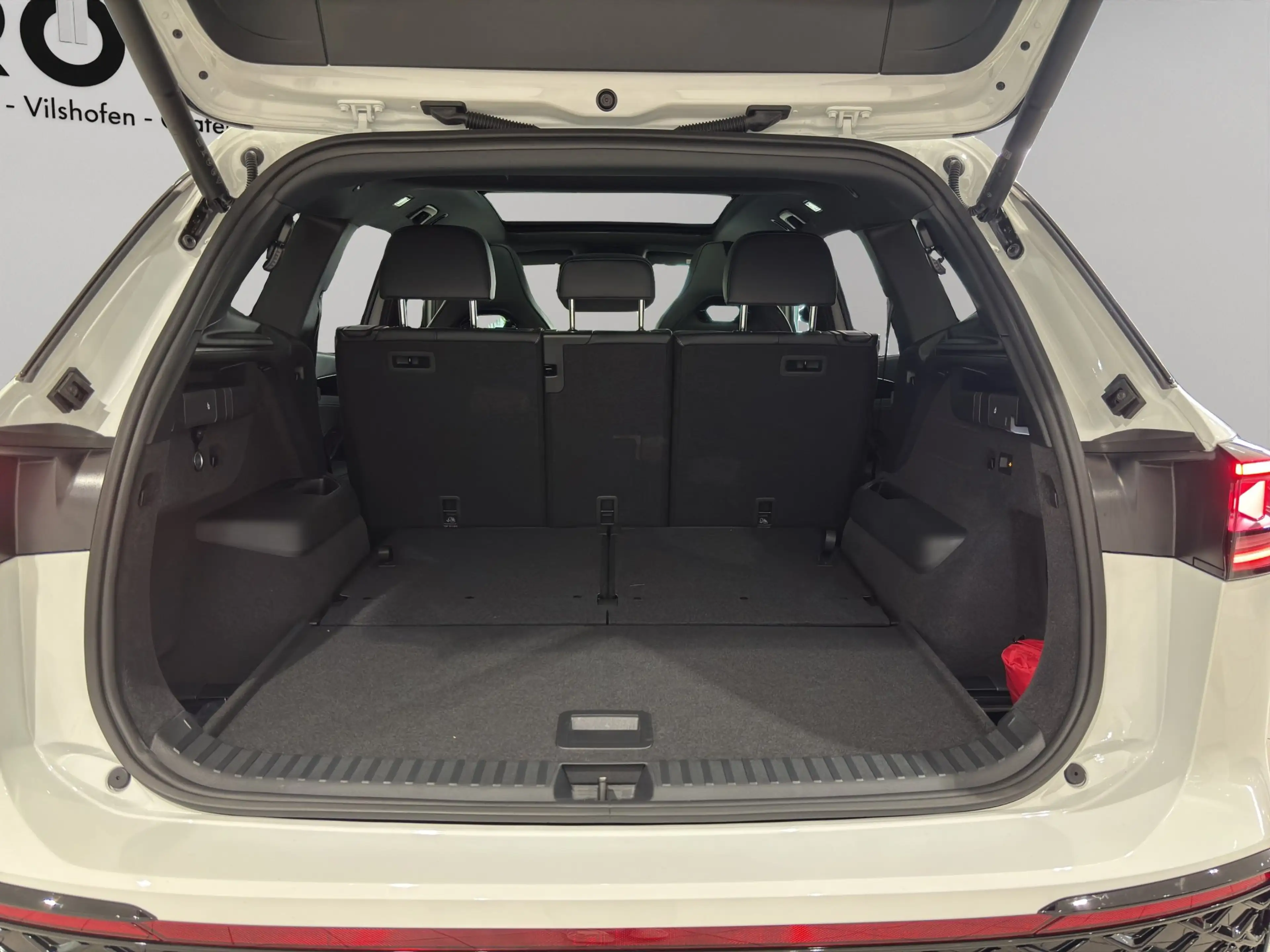 Volkswagen Tayron R-Line (WR/AHK/BlackStyle) 2.0 l TSI 4MOTION 7-Gan — photo 9