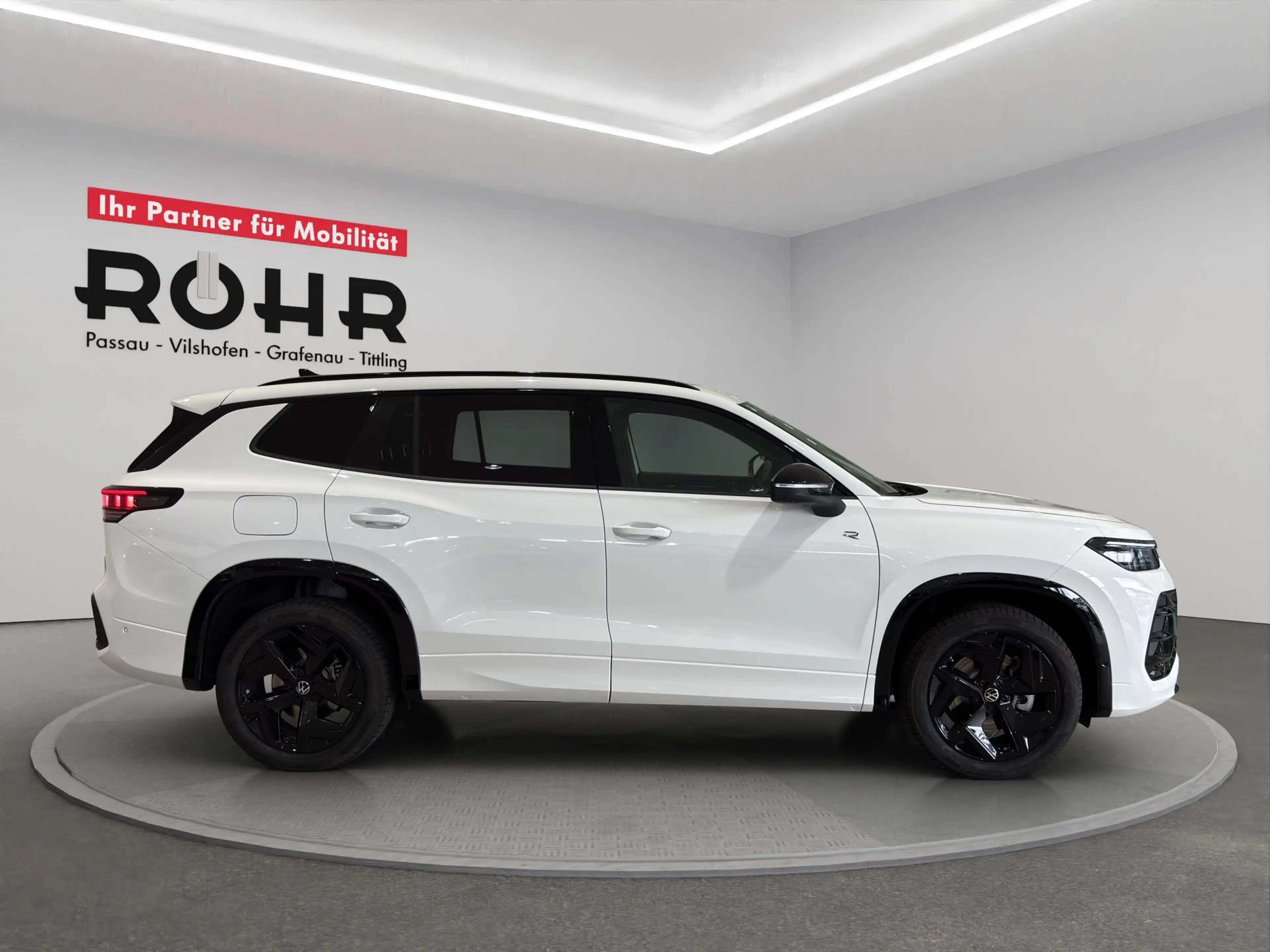 Volkswagen Tayron R-Line (WR/AHK/BlackStyle) 2.0 l TSI 4MOTION 7-Gan — photo 4
