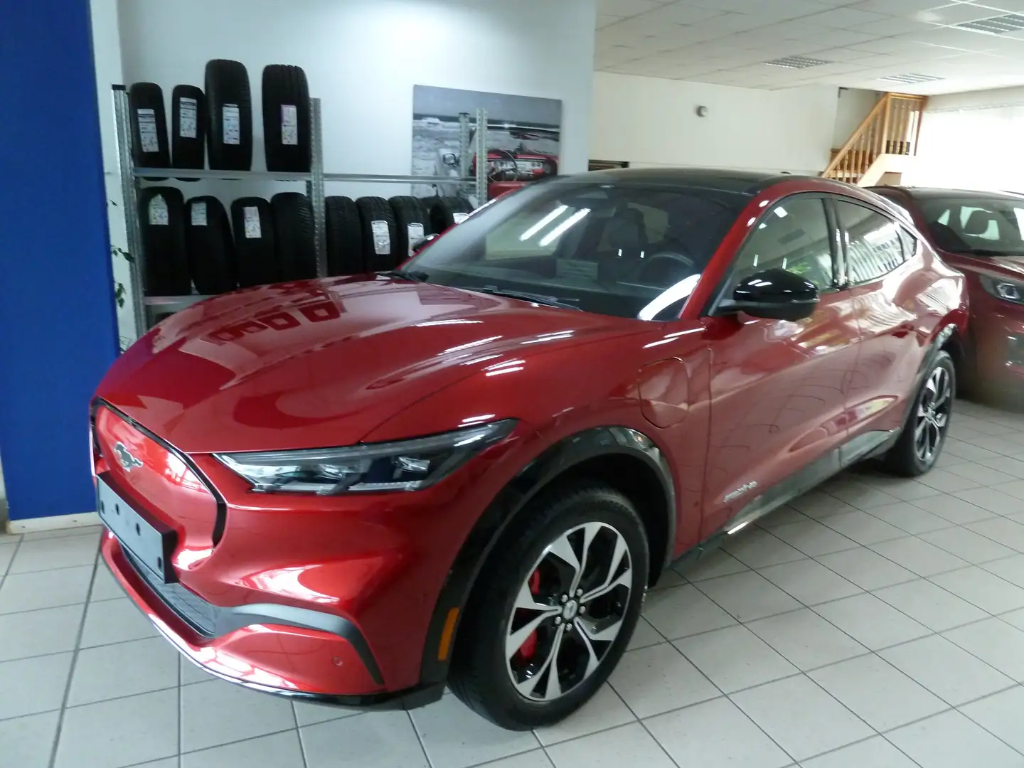 Ford Mustang AWD Rot - 2