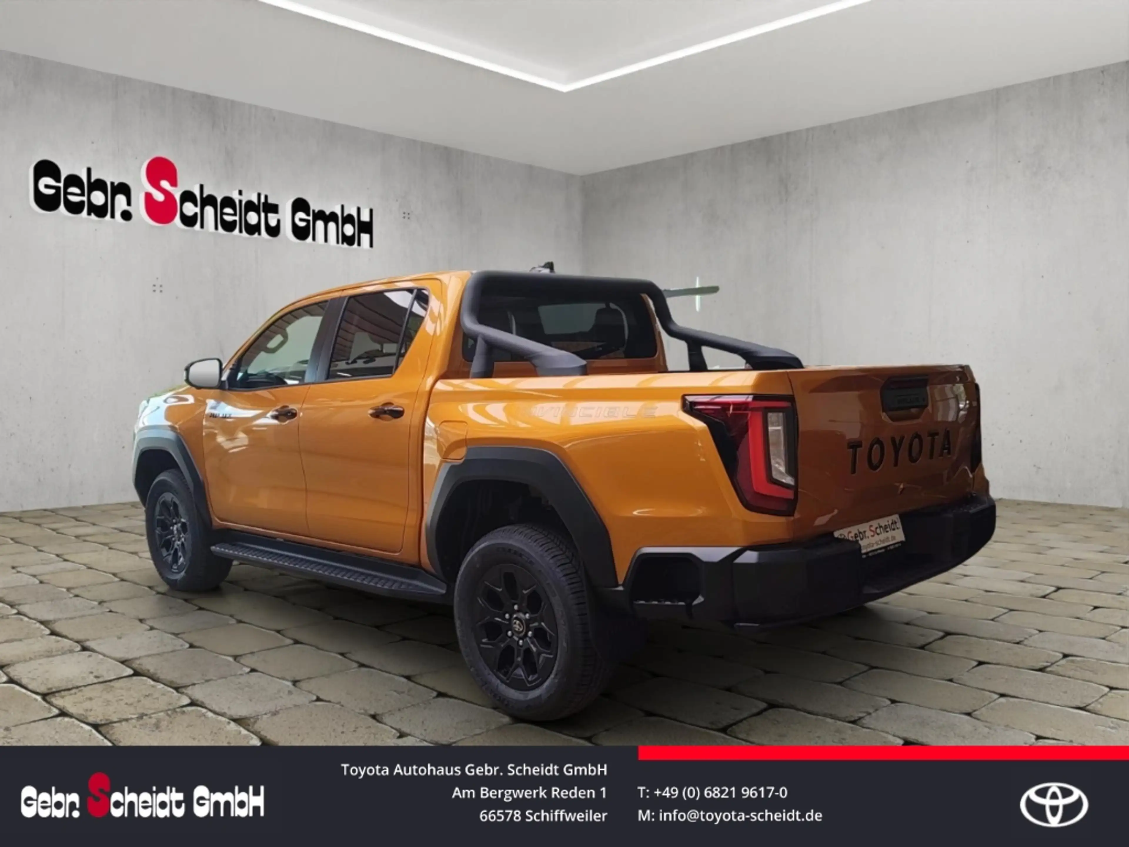 Toyota Hilux Double Cab Invincible 2,8-l-D-4D, 150 kW (204 PS) — photo 3