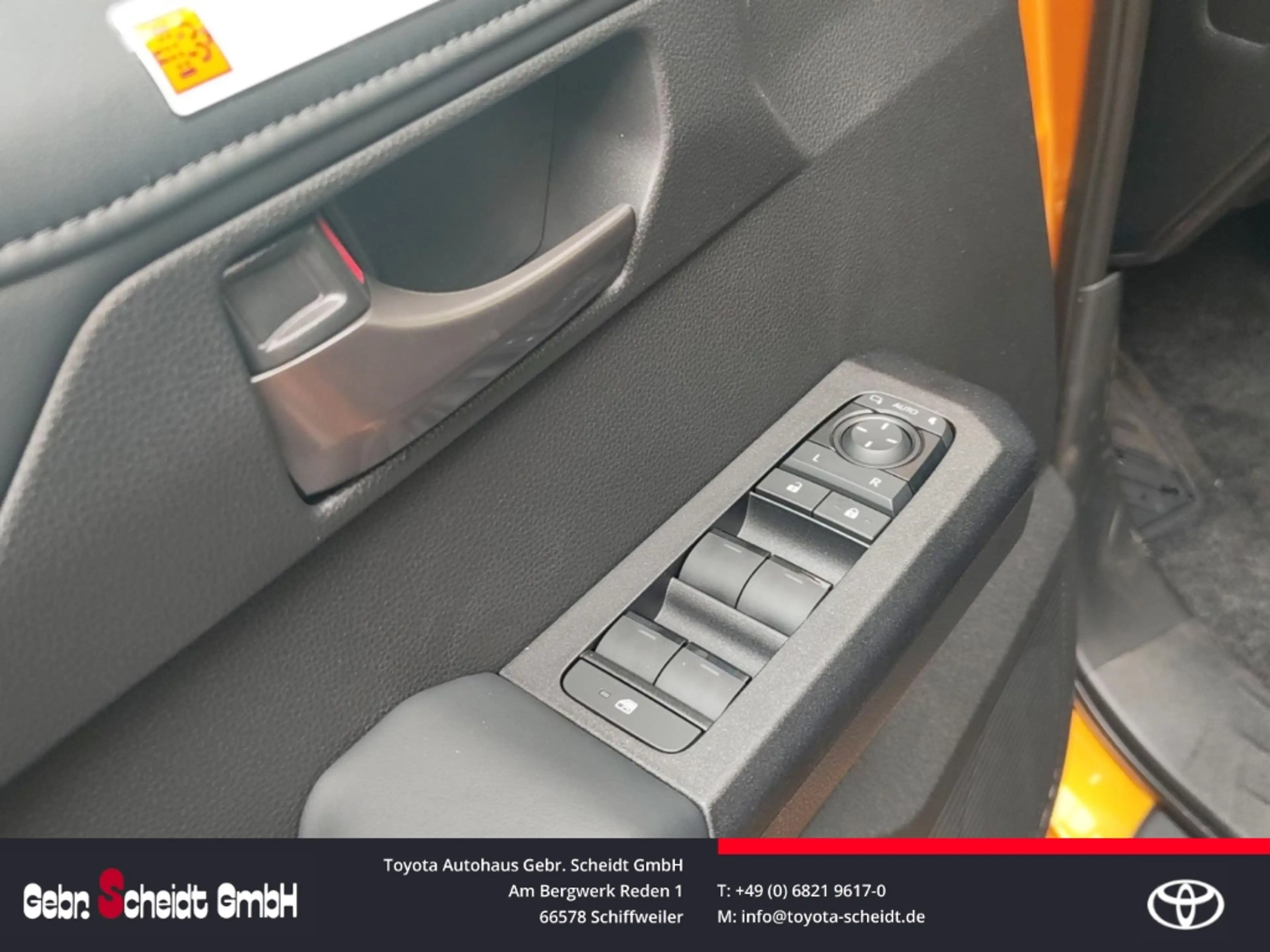 Toyota Hilux Double Cab Invincible 2,8-l-D-4D, 150 kW (204 PS) — photo 14