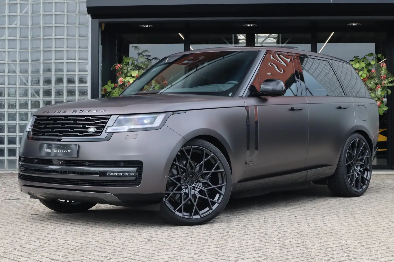 Land Rover Range Rover P550e Autobiography | URBAN 24", Meridian Signatur Gris - 1