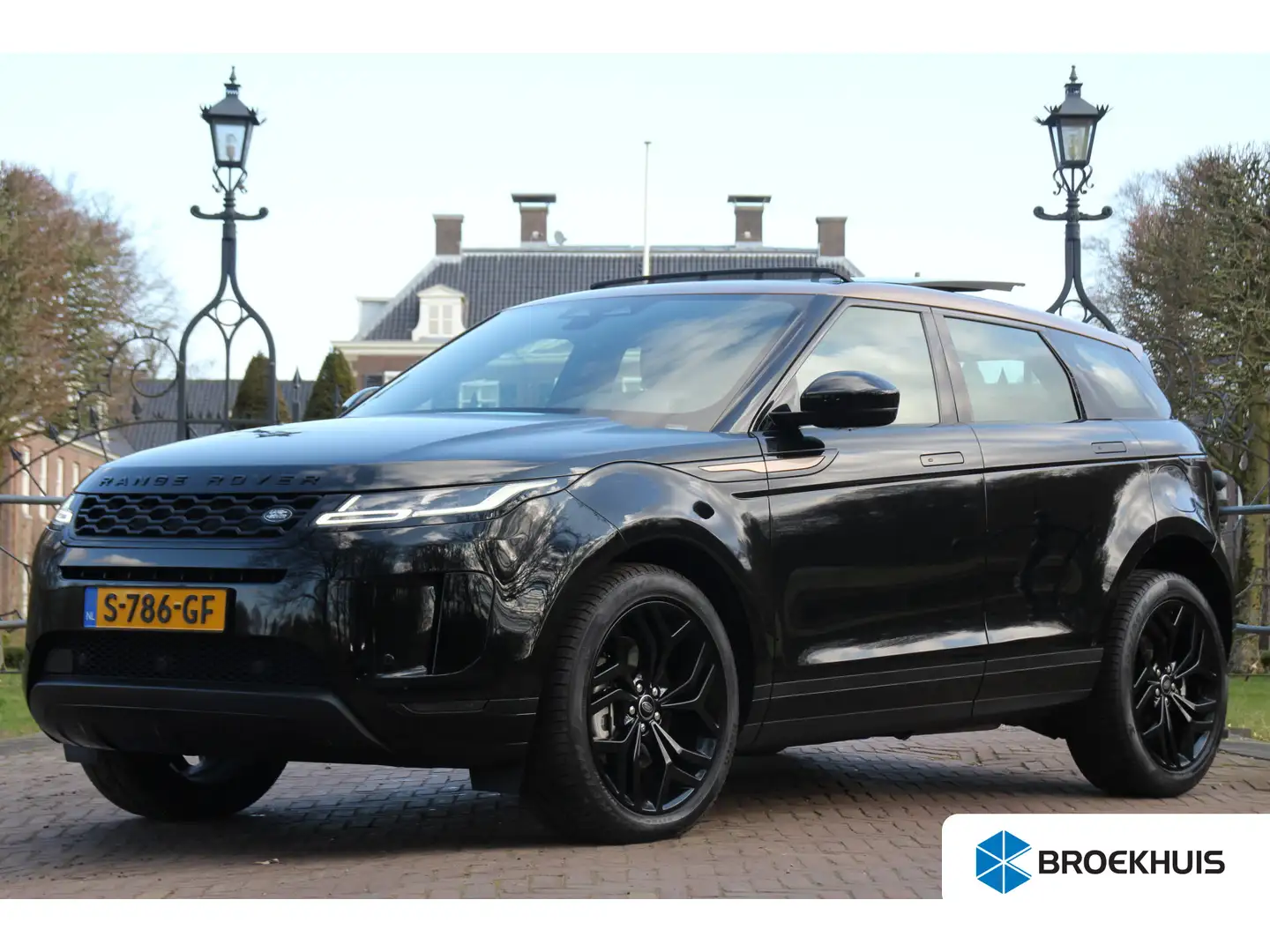 Land Rover Range Rover Evoque P300e AWD R-DYNAMIC | PANODAK | NL-AUTO! | LEDER | Zwart - 1