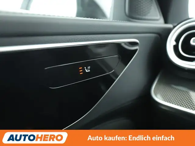 Mercedes-Benz C-Class view 28