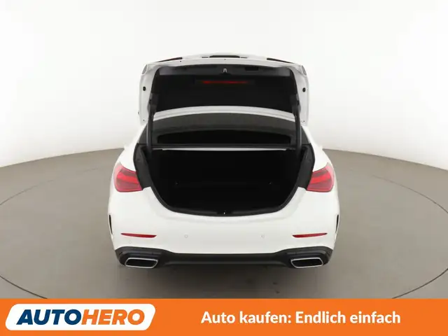 Mercedes-Benz C-Class view 16