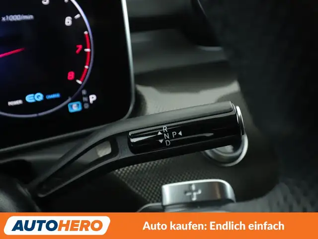 Mercedes-Benz C-Class view 30