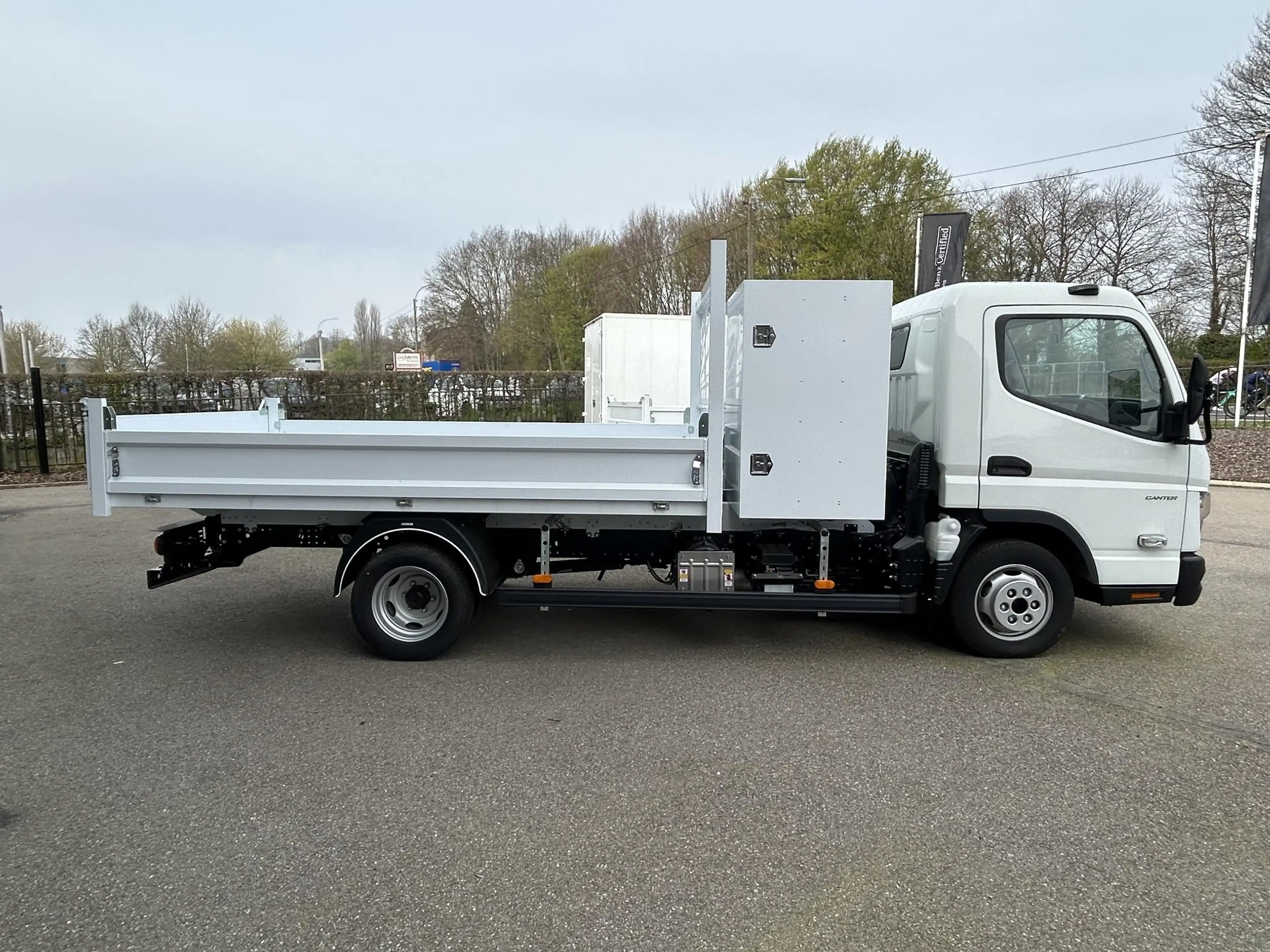 Mitsubishi Canter Fuso 3C 15 LWB Kipbak DOS 108327 - 03 — photo 4