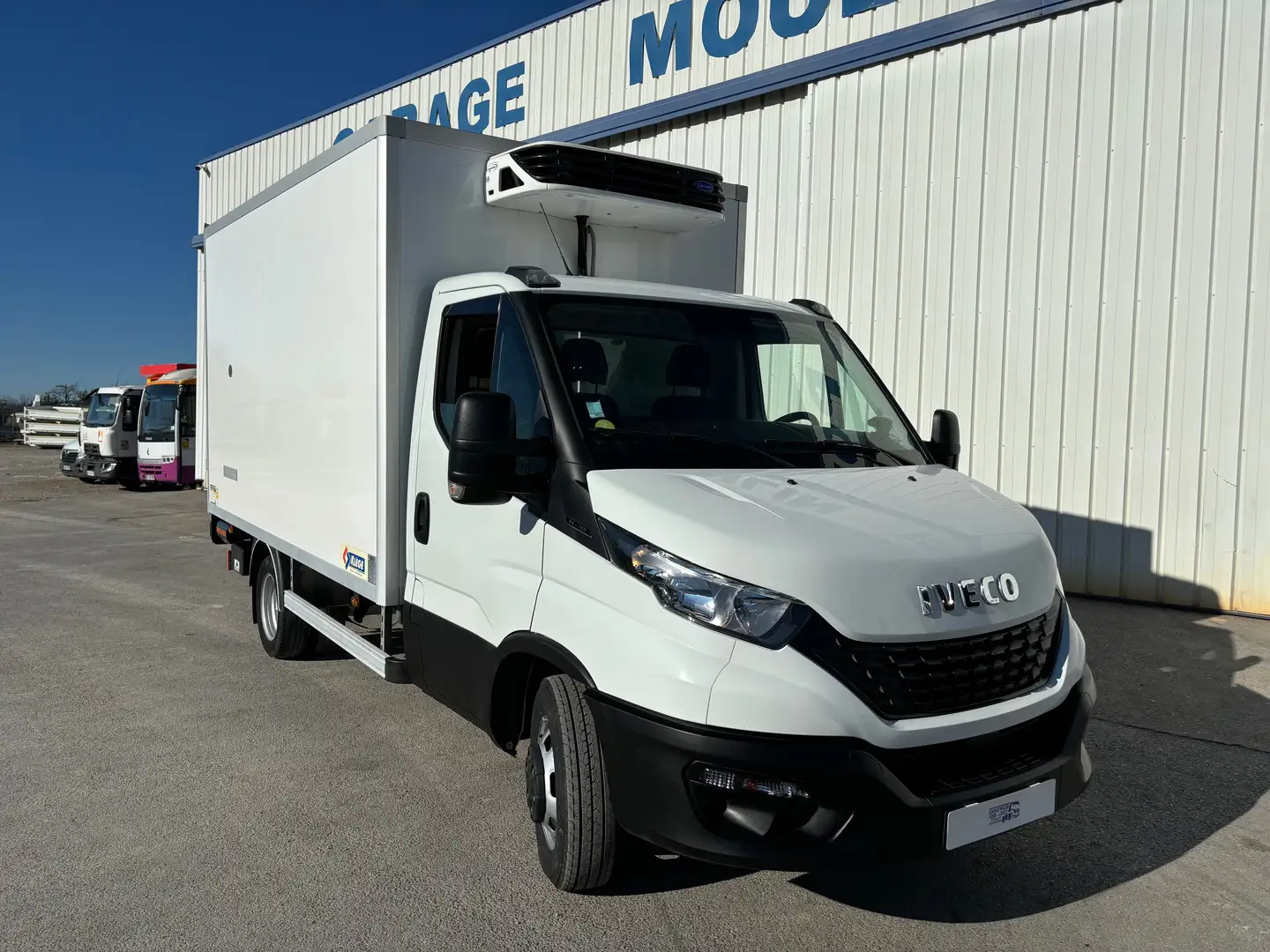 Iveco Daily DAILY CHASSIS CAB 35 C 16S EMP 3750 QUAD-TOR BVM6 Blanc - 1