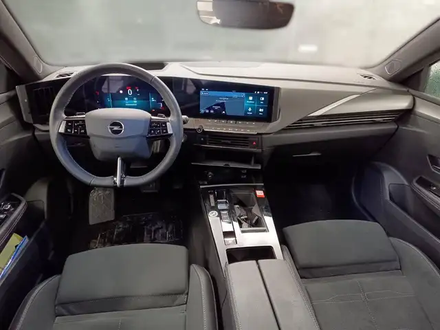 Opel Astra view 9