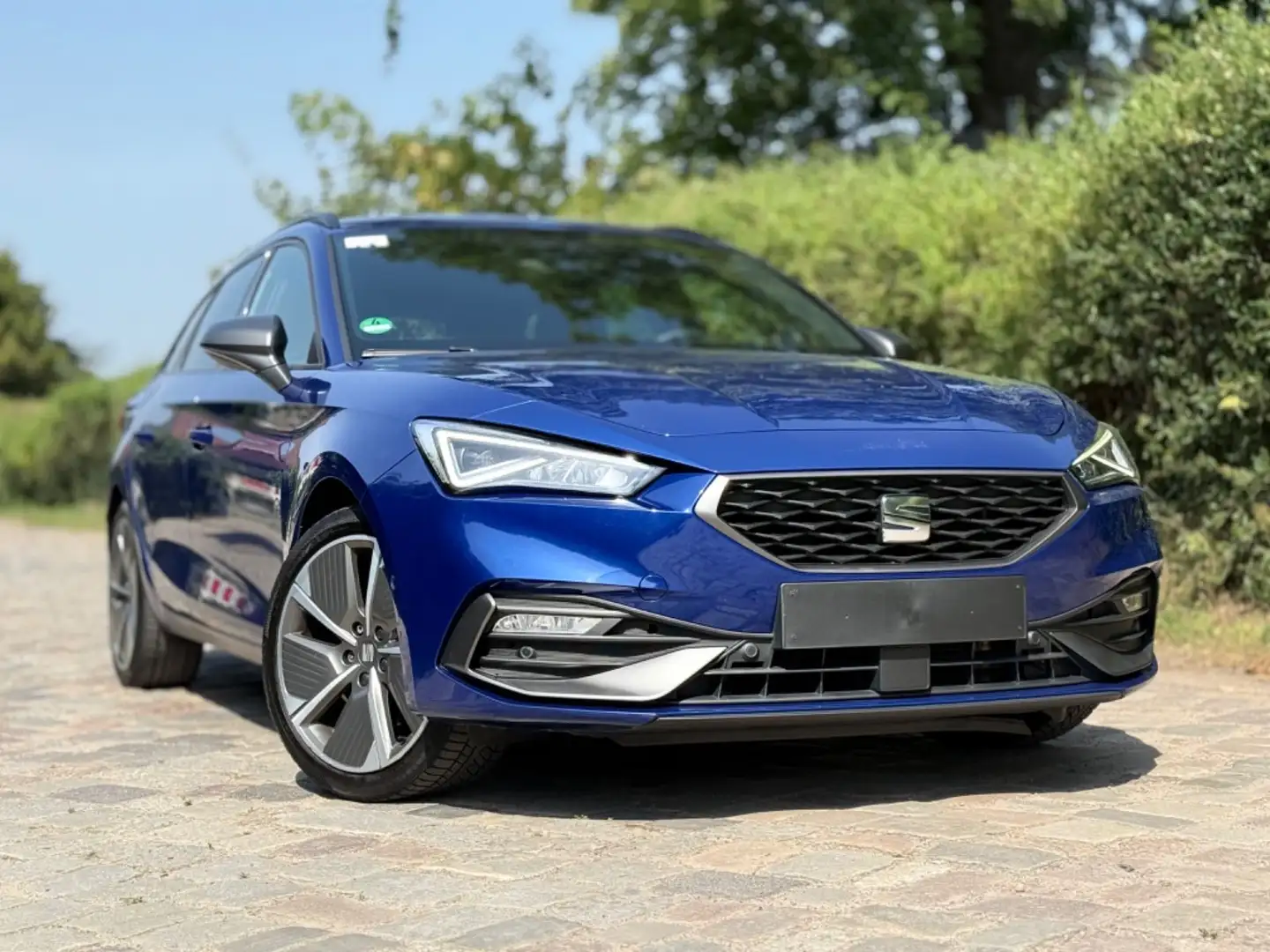 SEAT Leon Sportstourer FR*LED&1ERH&ACC&KAM&ALCANT& Bleu - 1