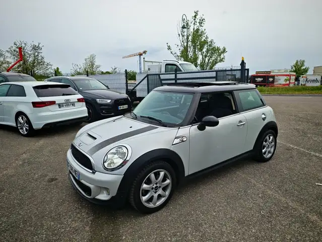 MINI Cooper SD 2.0 d 143cv Toit Pano