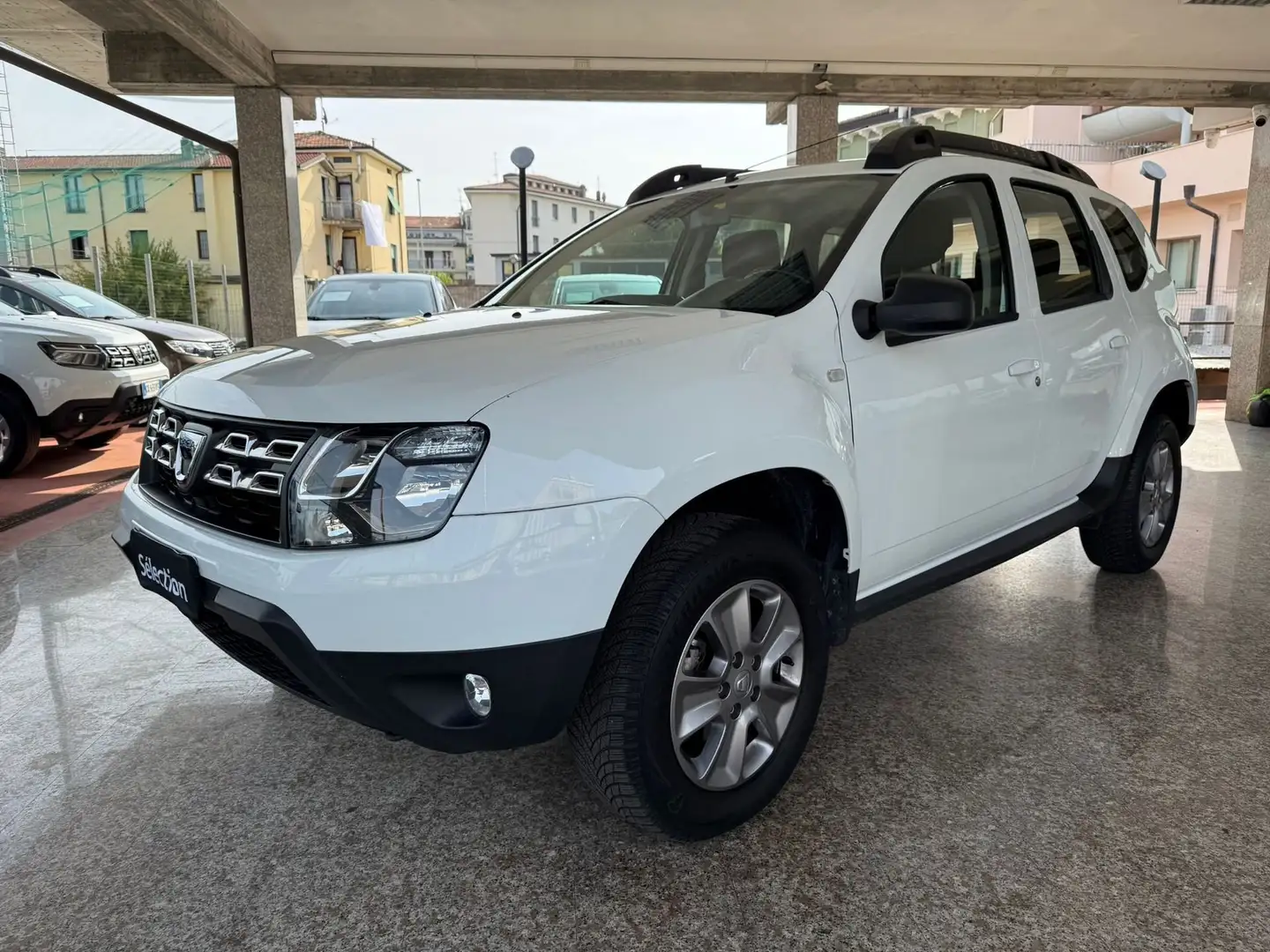 Dacia Duster 1.5 dCi 110CV Lauréate Weiß - 1
