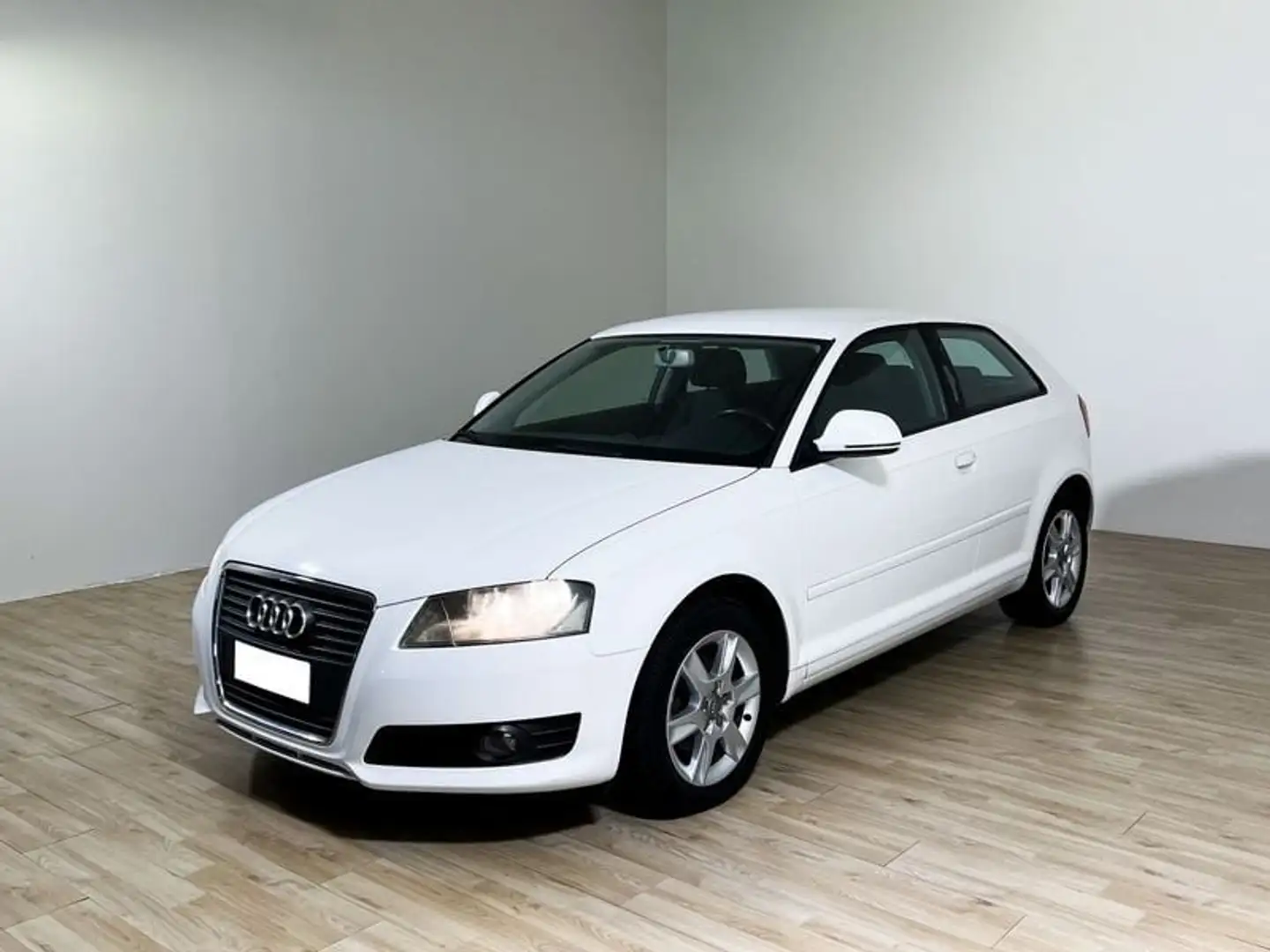 Audi A3 A3 1.6 Attraction Bianco - 1