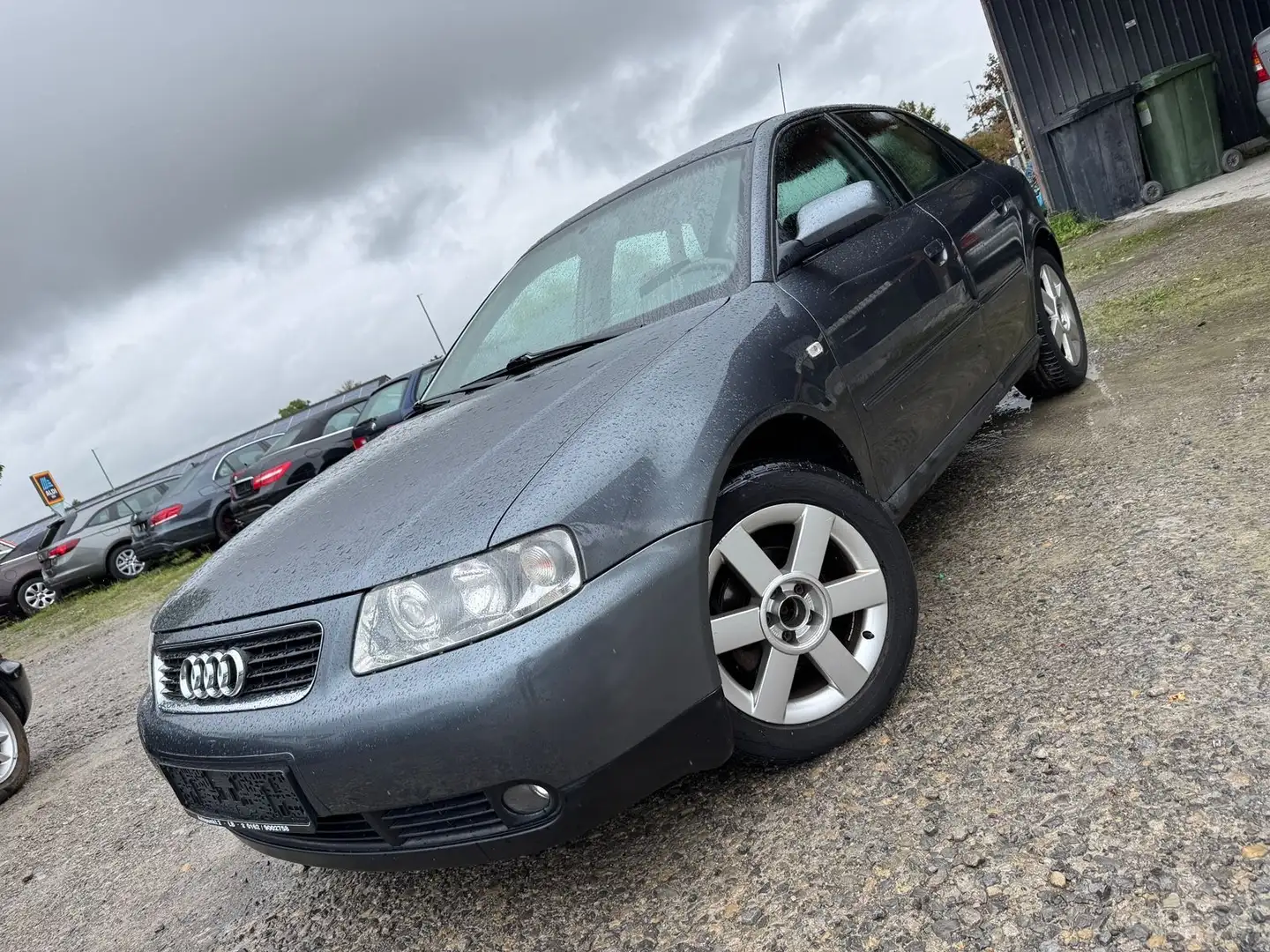 Audi A3 A3 1.6 Ambiente guter Zustand Tüv Neu Grau - 2