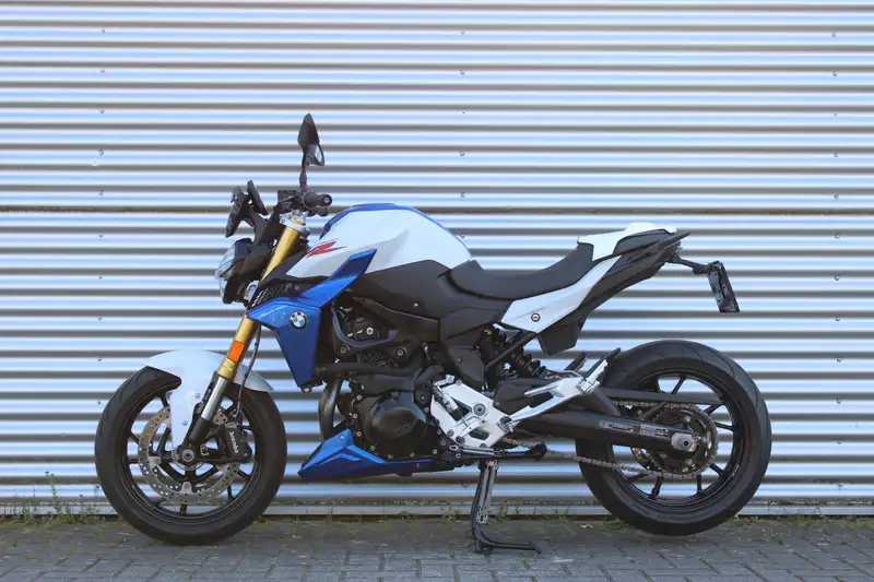 BMW F 900 R - foto 3