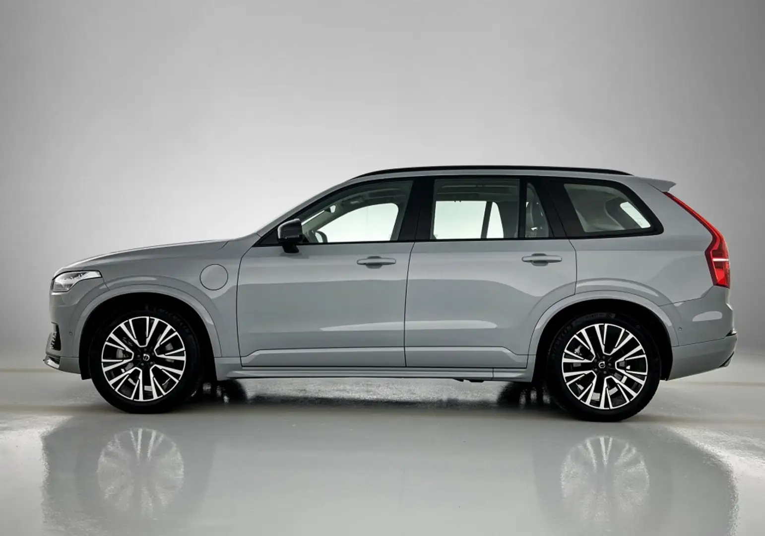 Volvo XC90 2.0 T8 Ultimate | B&W | Luchtvering | Trekhaak | 3 Grijs - 2
